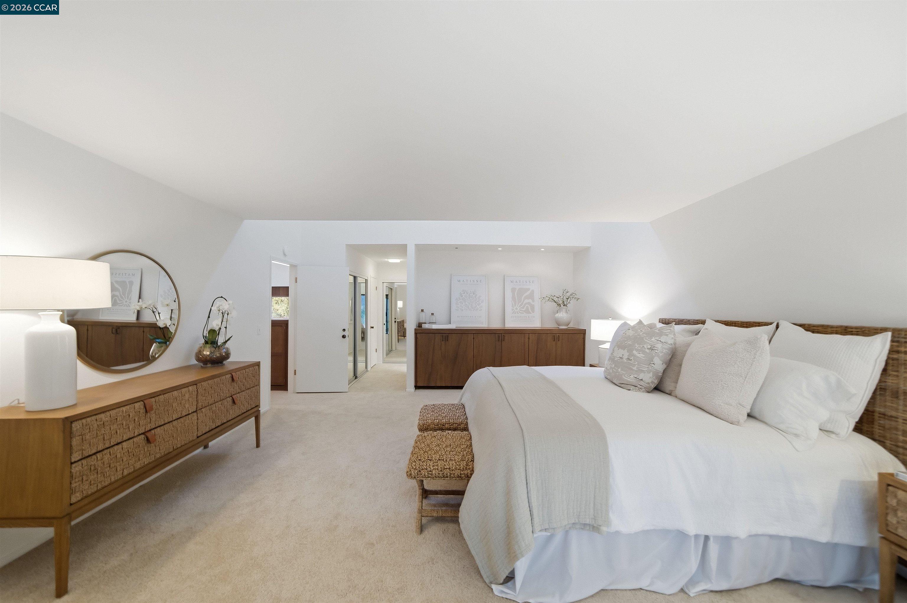 41 E Altarinda Dr