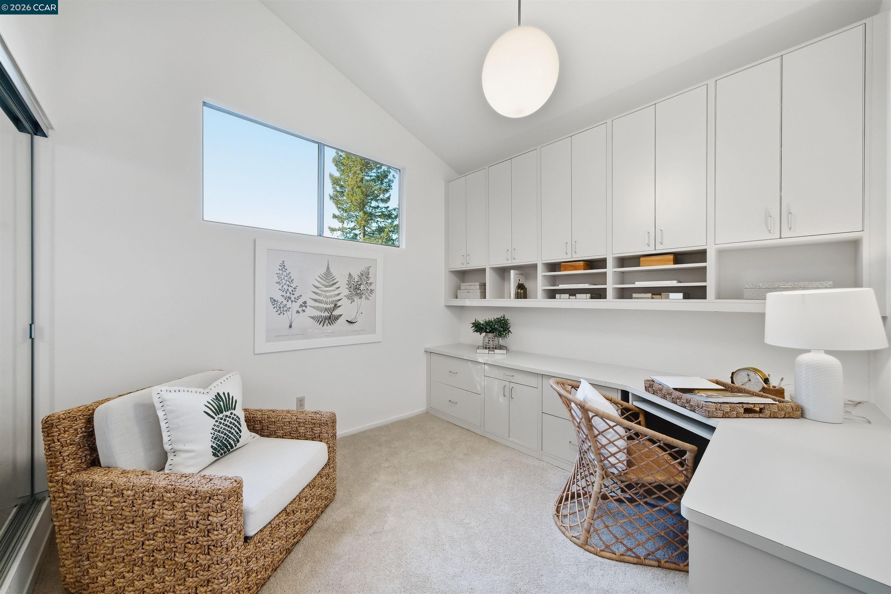 41 E Altarinda Dr