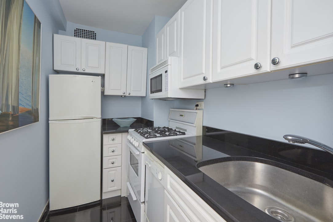120 E 90TH Street 12A