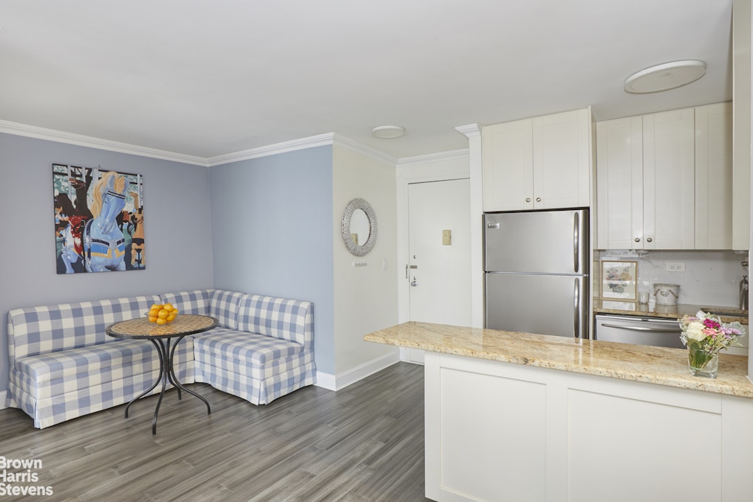 130 W 67TH Street 9M