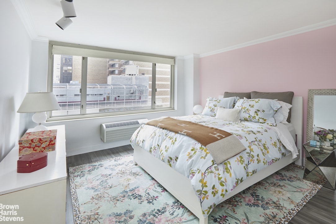 130 W 67TH Street 9M