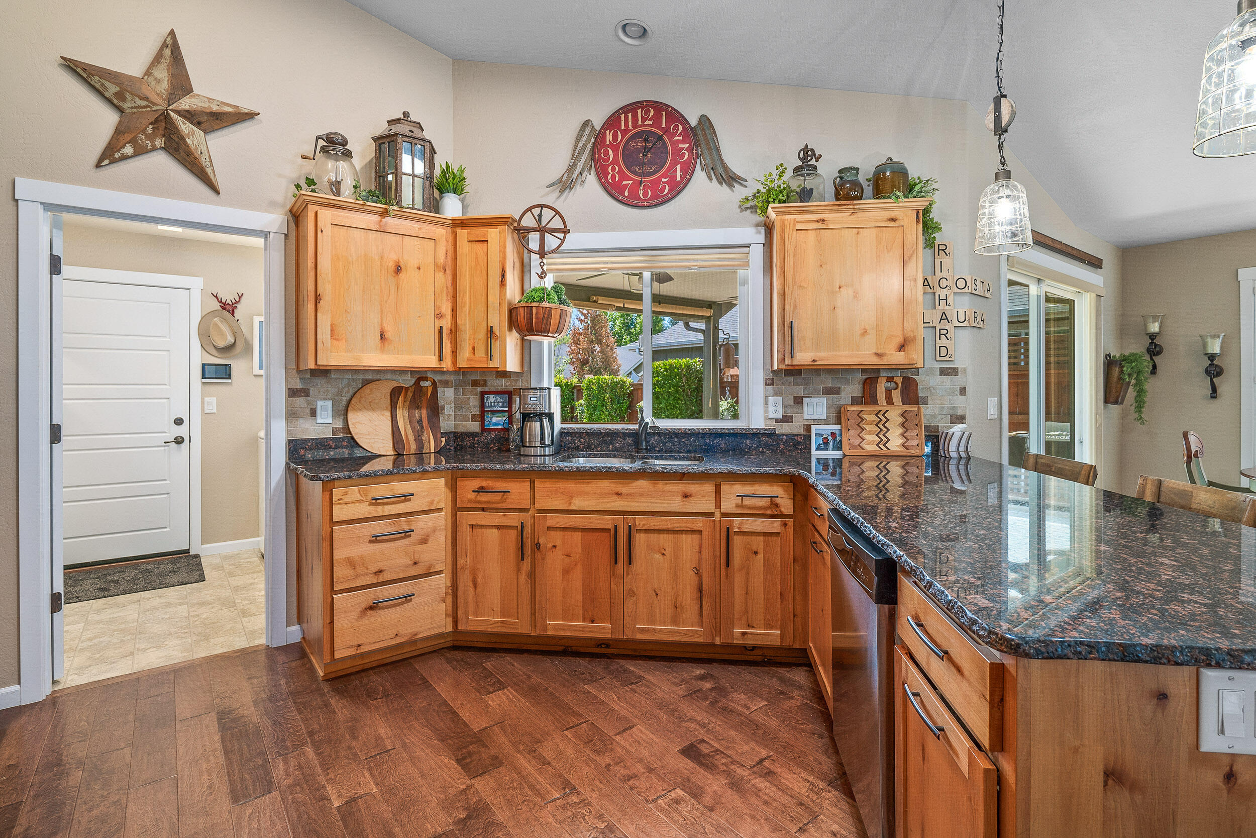 2793 SW Elmer Nelson Lane