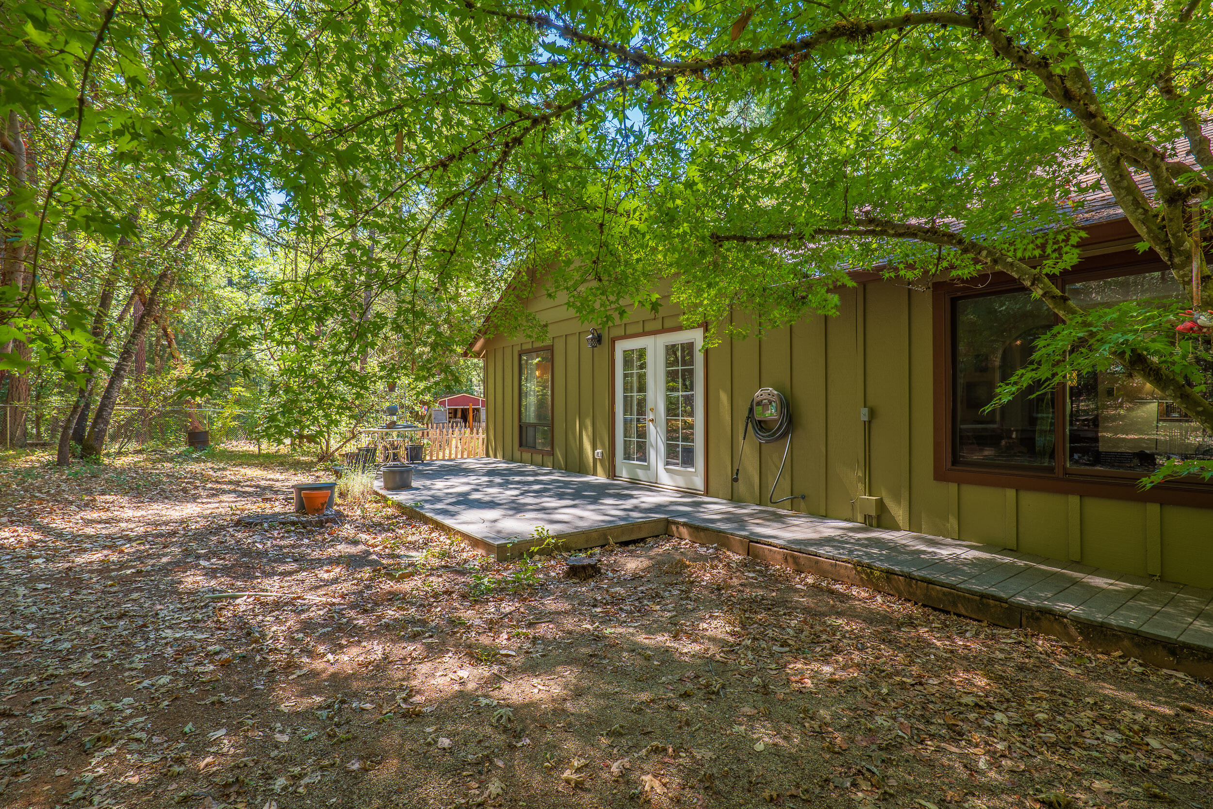 3211 Riverbanks Road