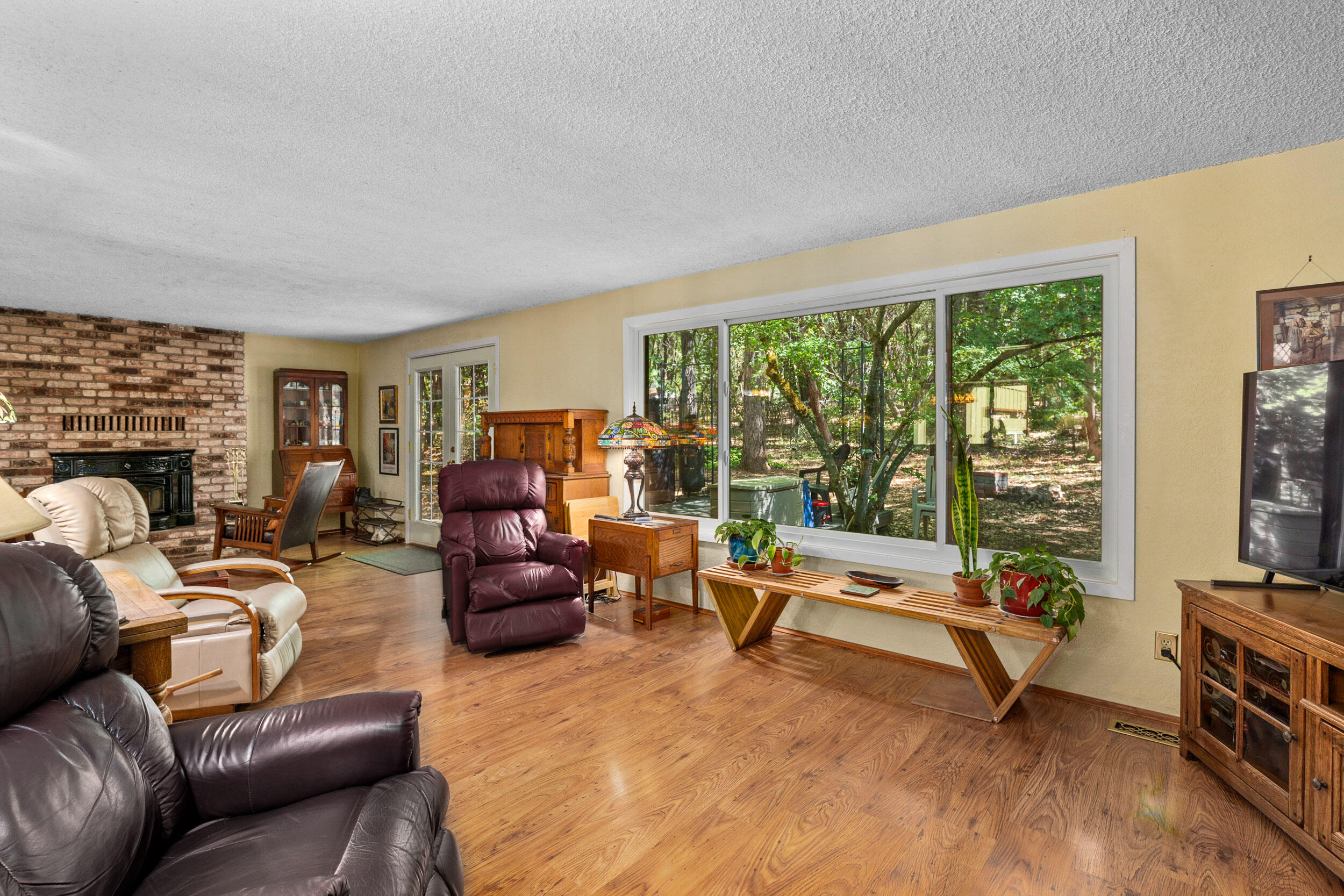 3211 Riverbanks Road