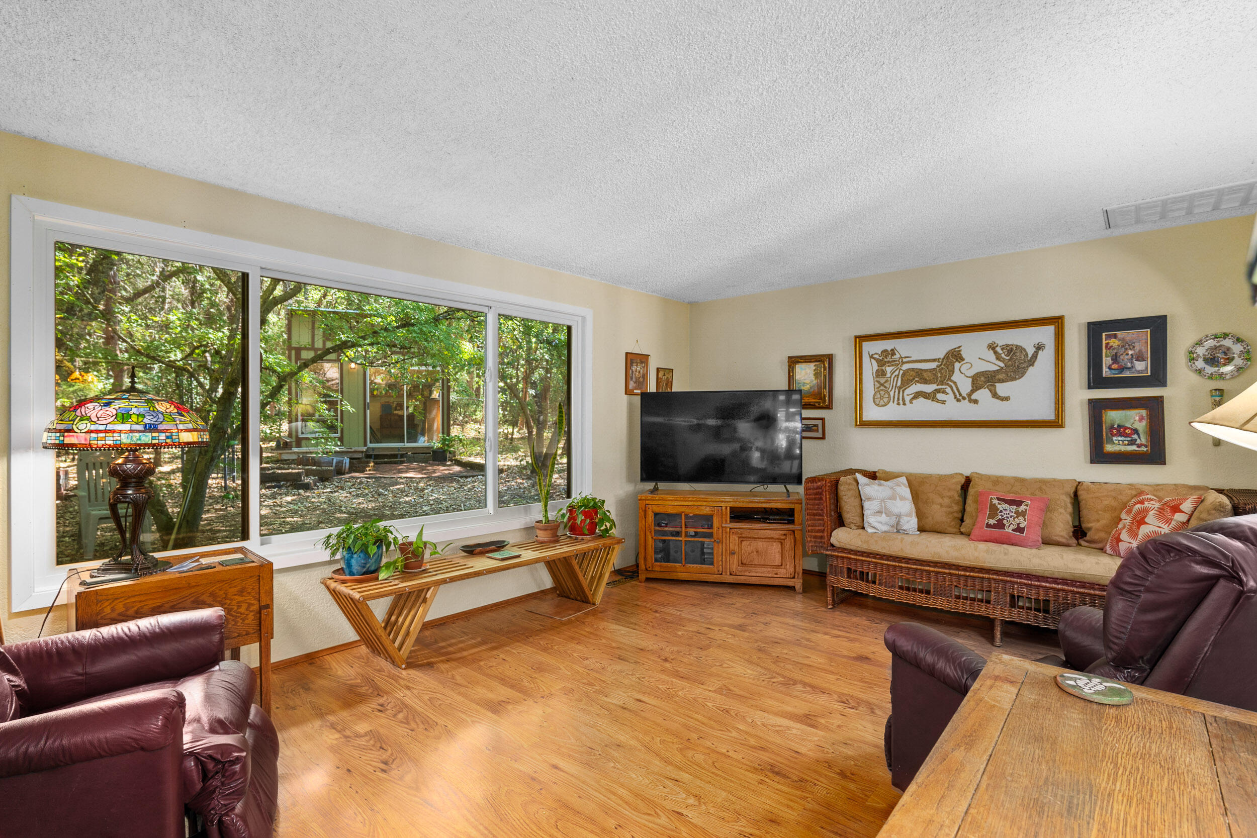 3211 Riverbanks Road
