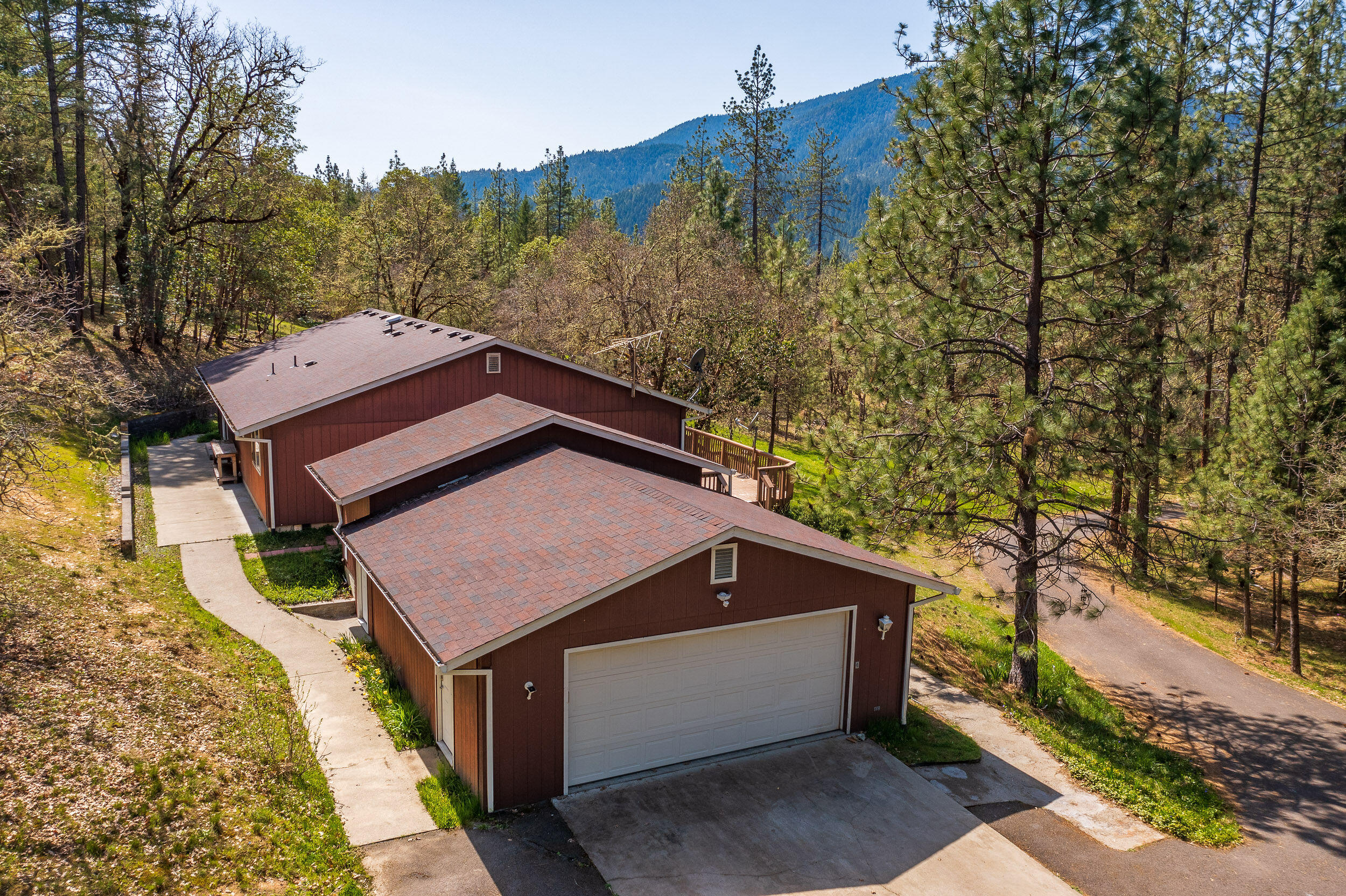2850 E Evans Creek Road