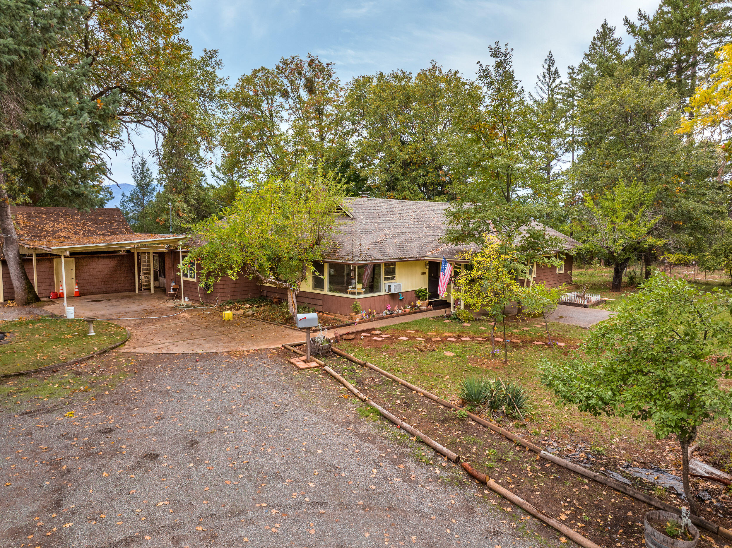 1940 Applegate Avenue