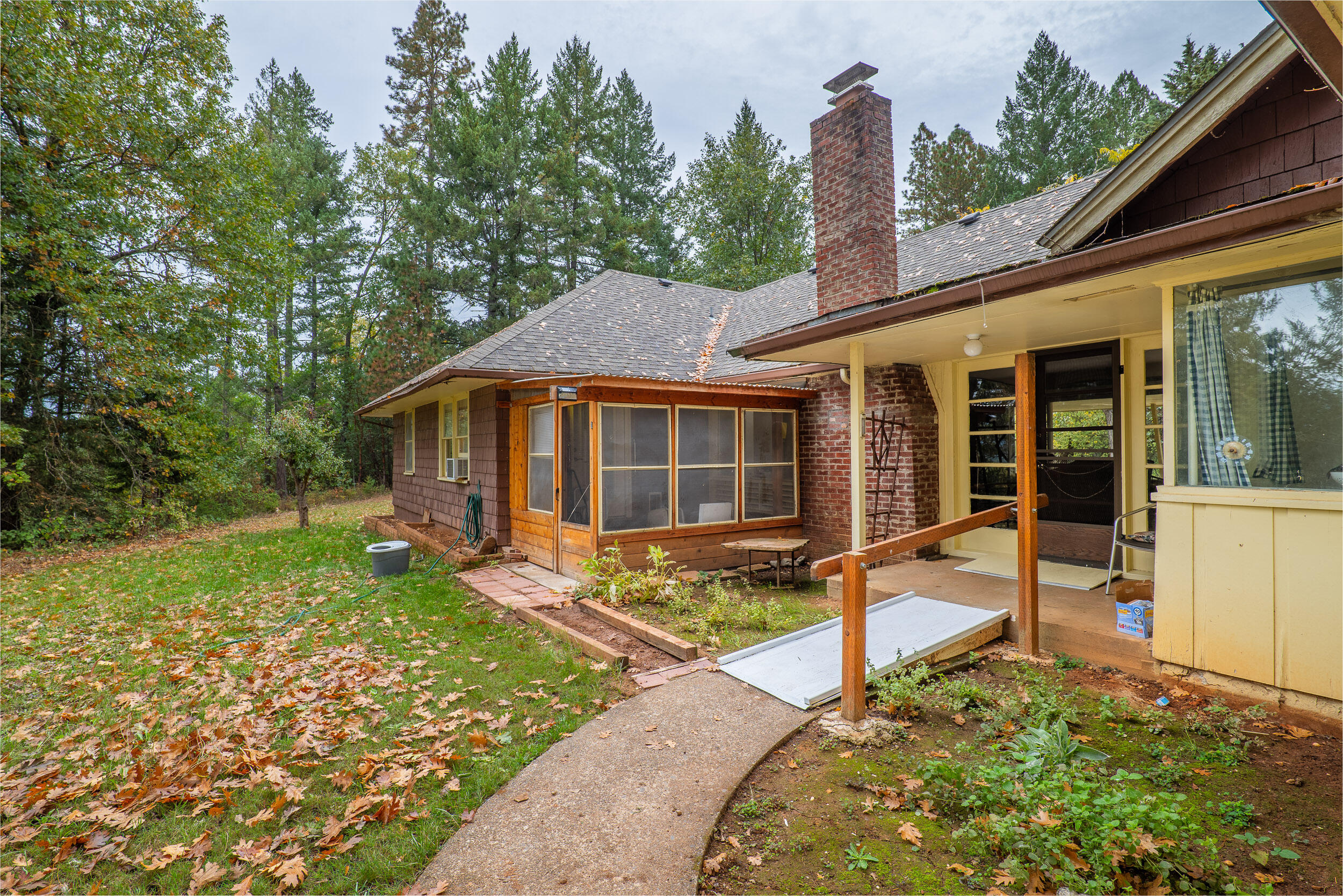 1940 Applegate Avenue