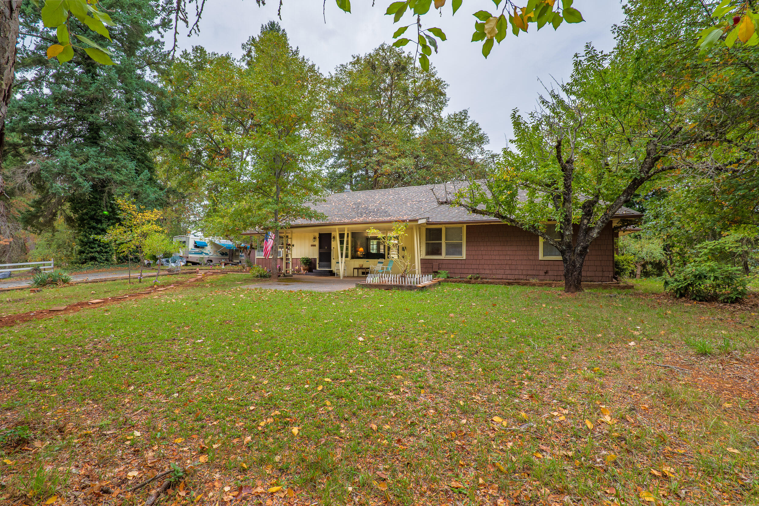 1940 Applegate Avenue