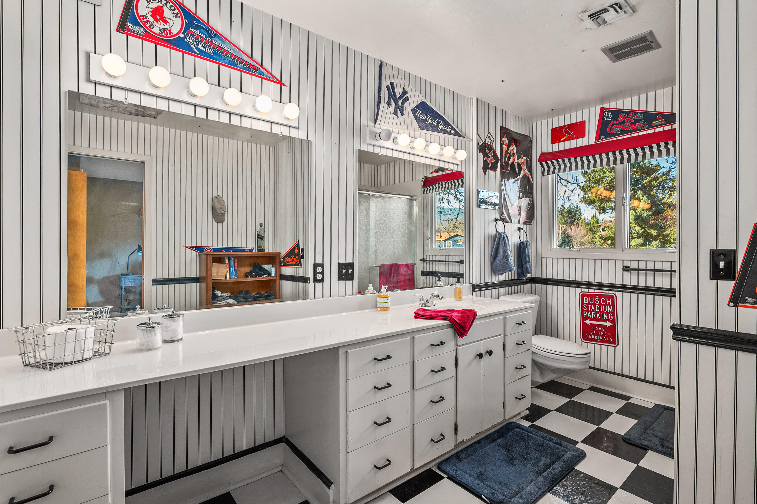 1340 SE Priscilla Lane