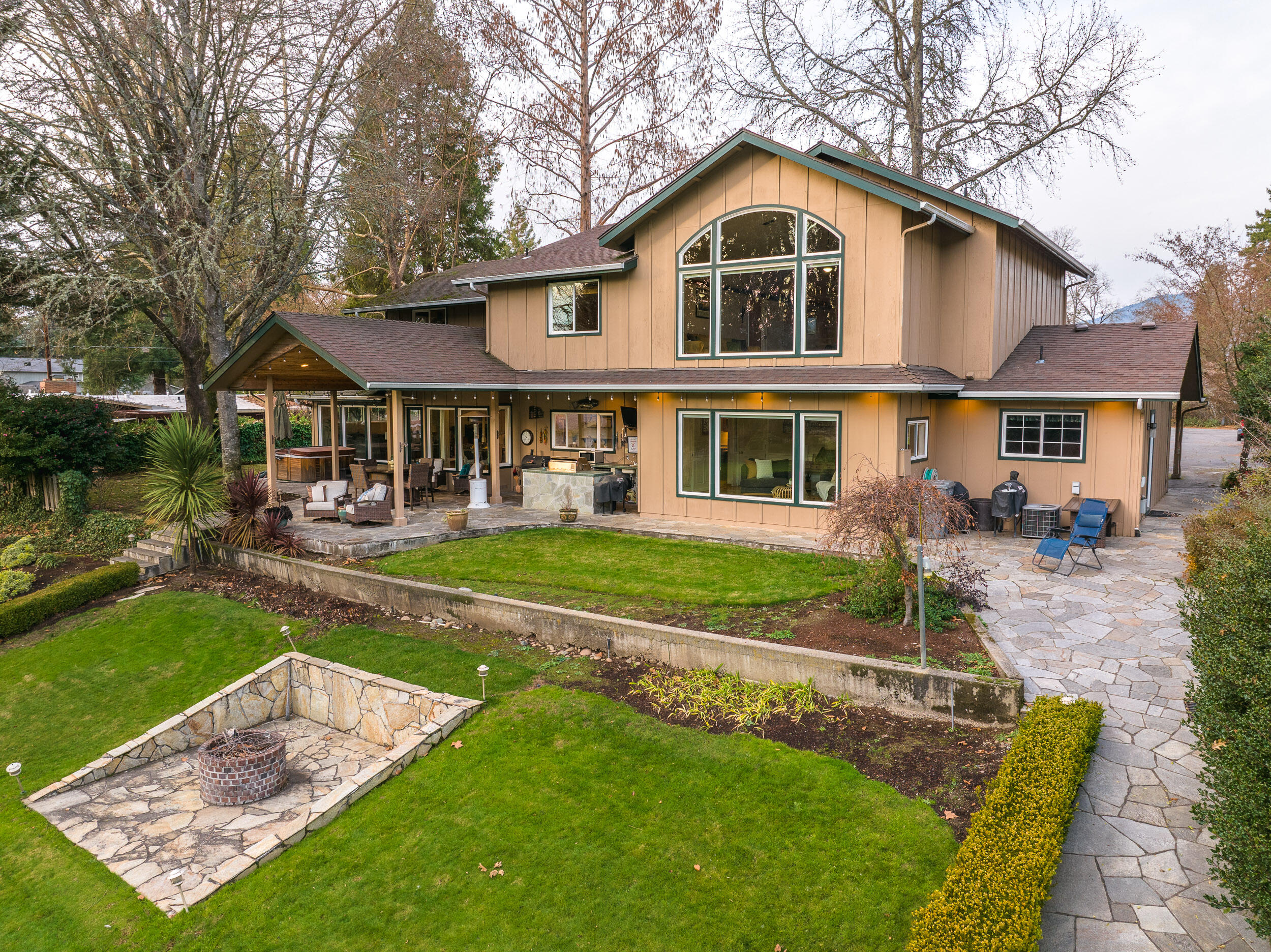 1340 SE Priscilla Lane