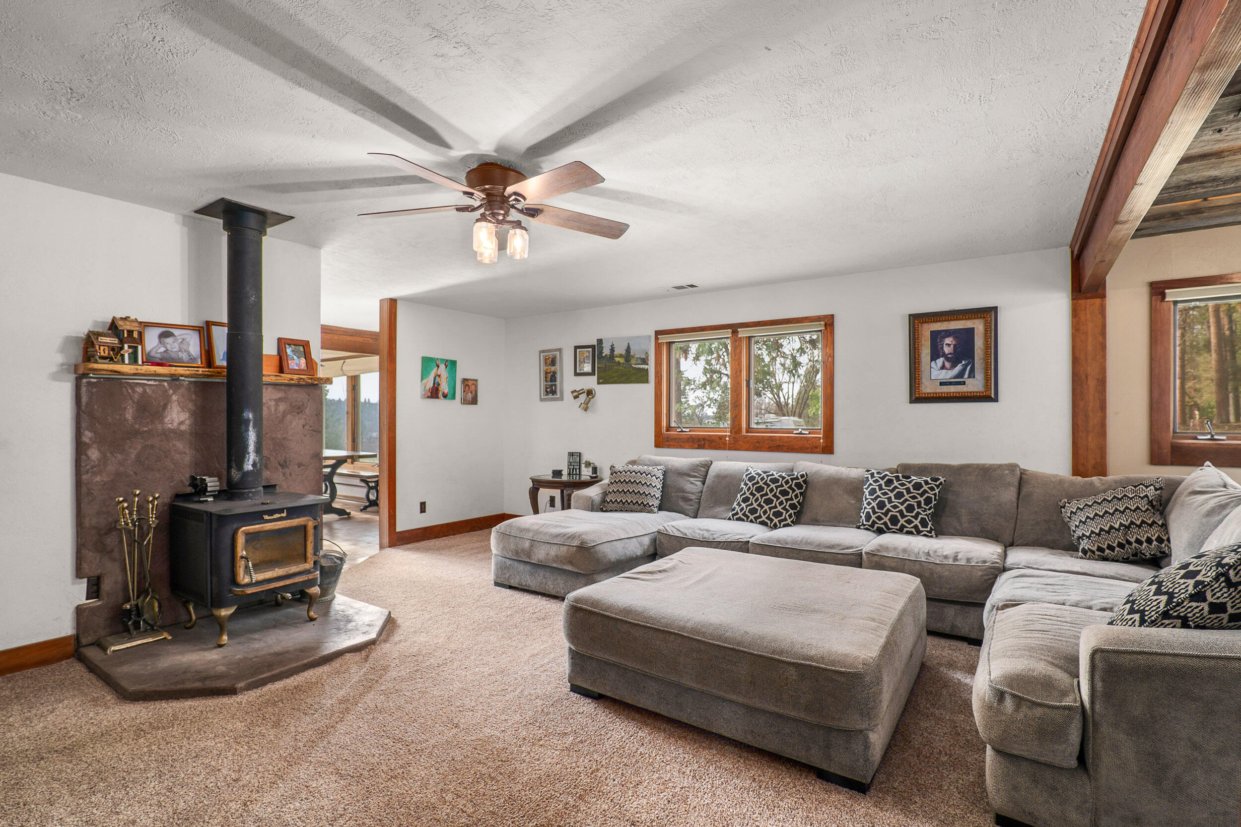 10049 E Evans Creek Road