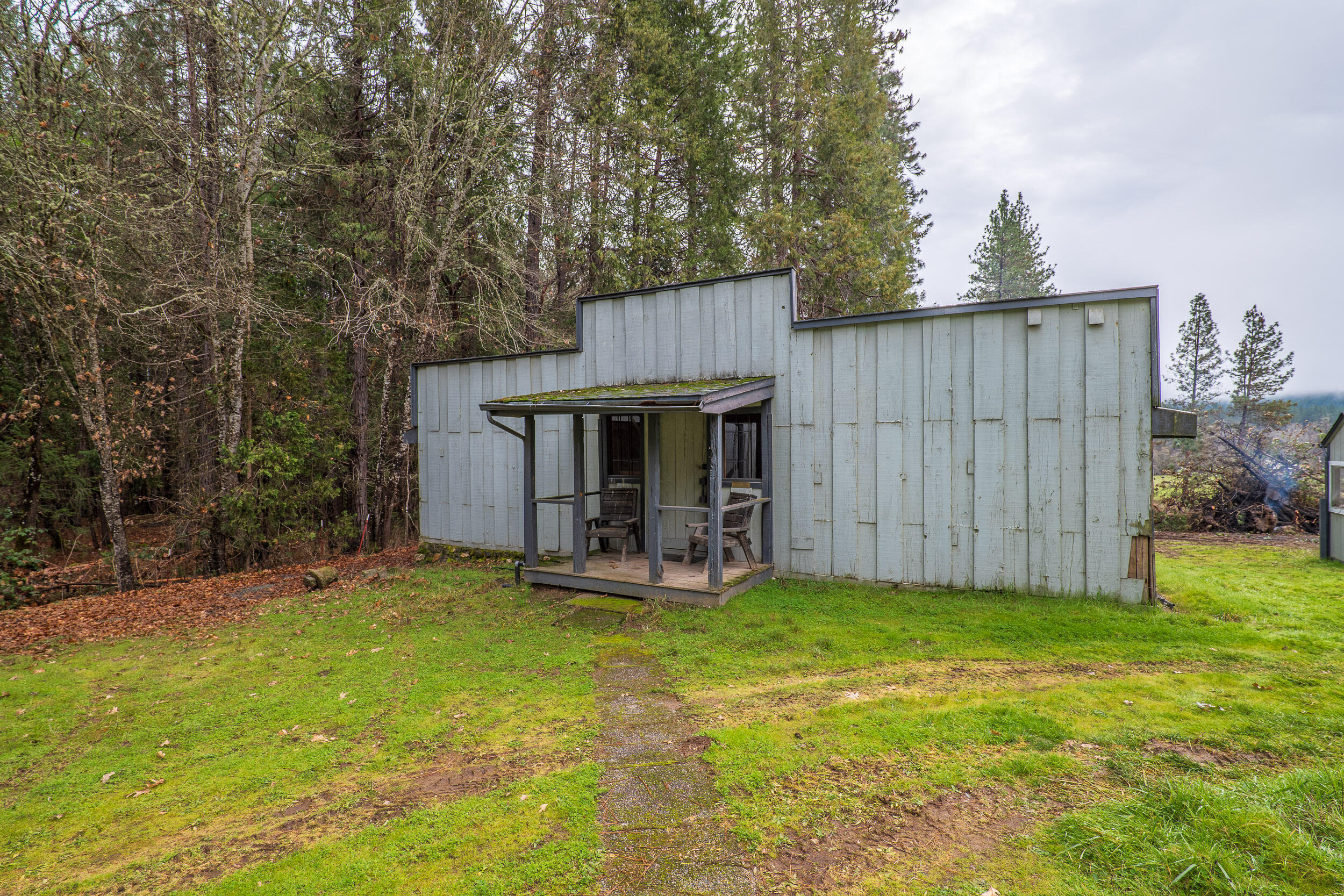 10049 E Evans Creek Road