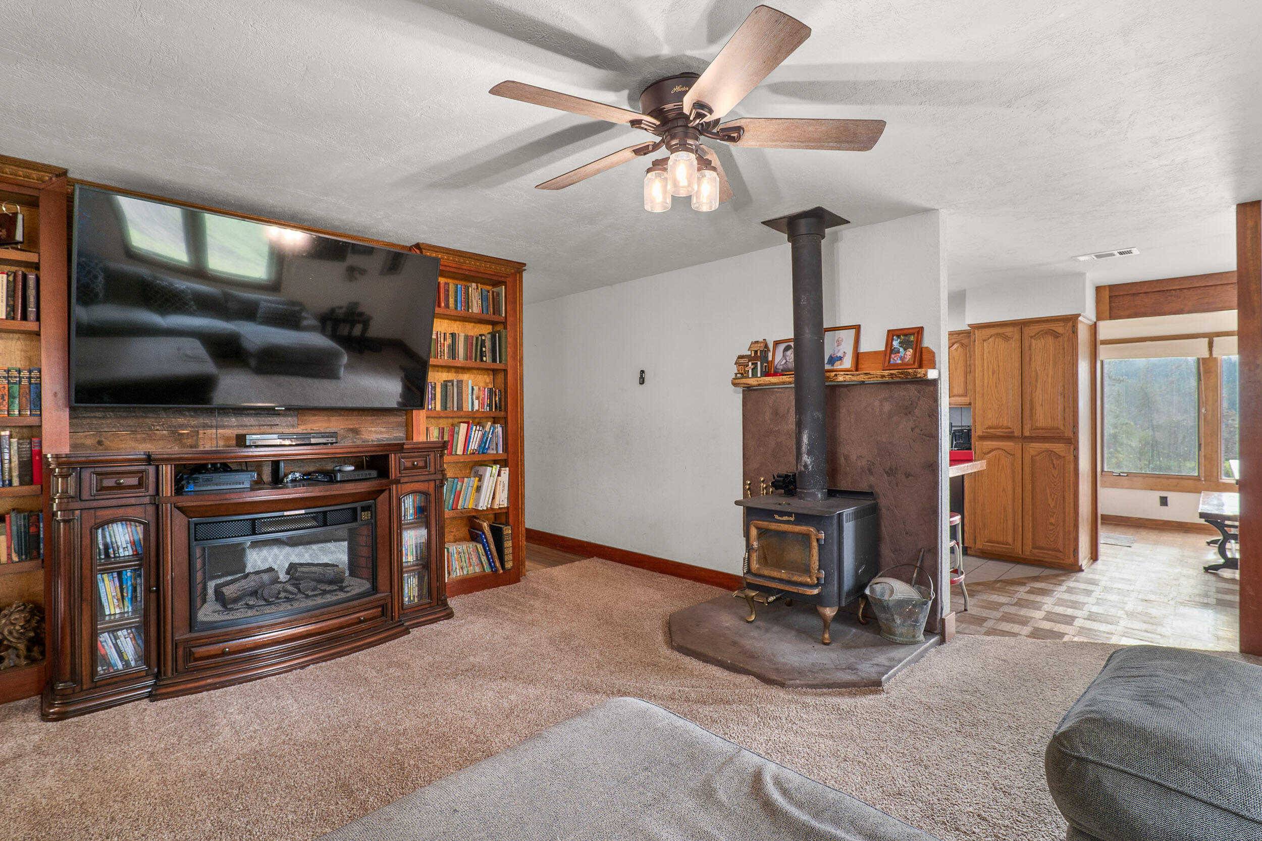 10049 E Evans Creek Road