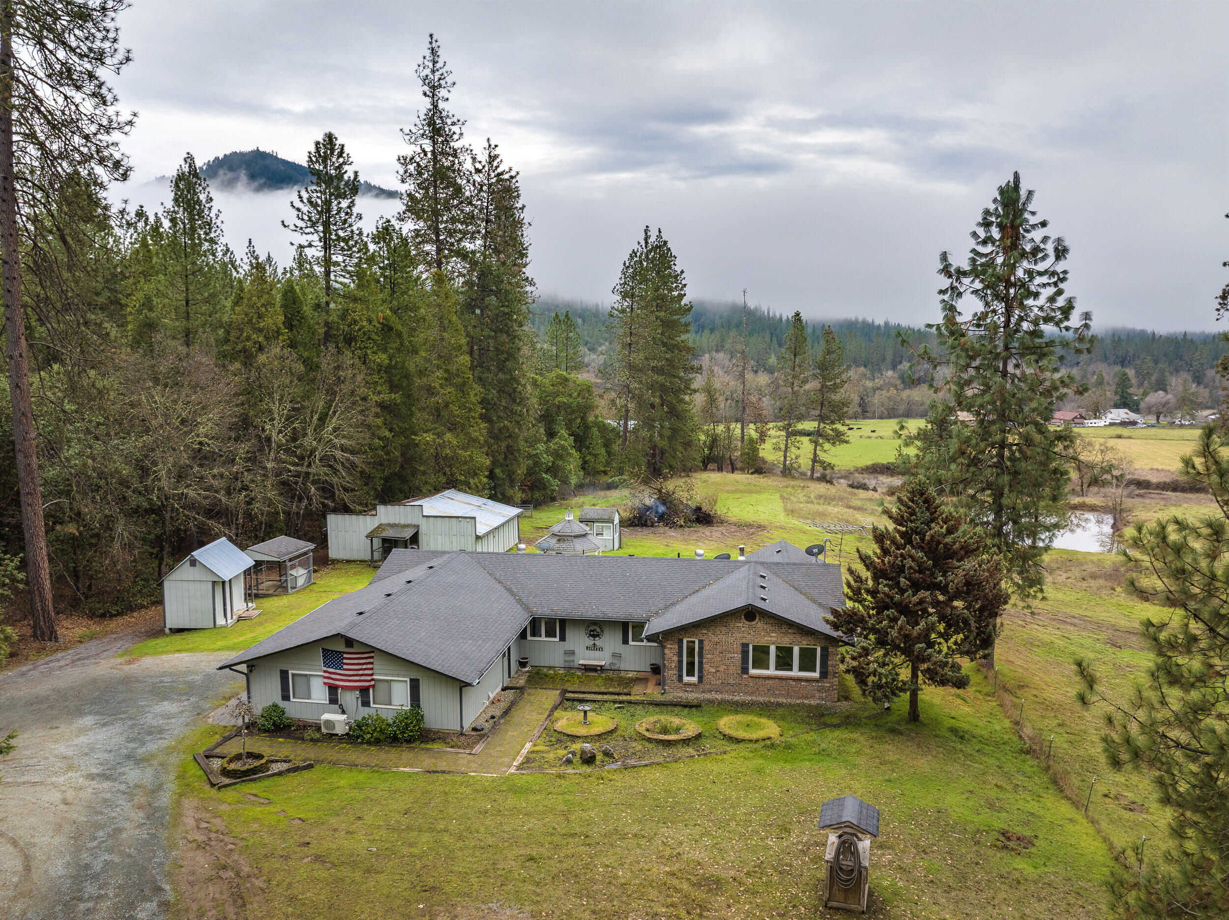 10049 E Evans Creek Road