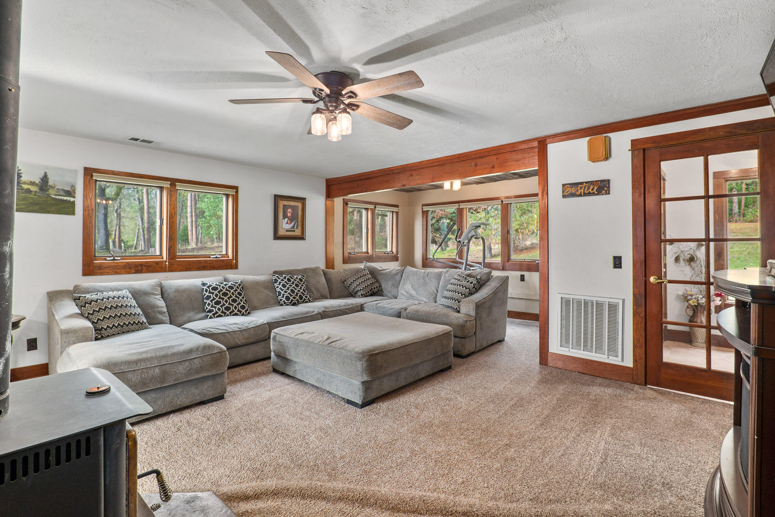 10049 E Evans Creek Road