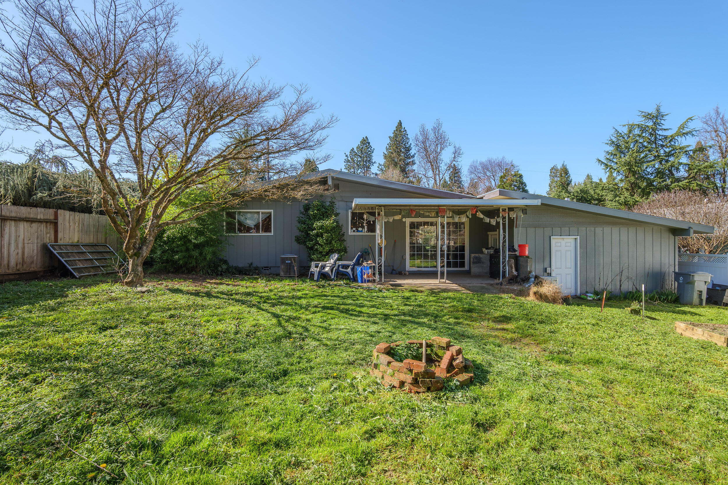 1021 Vista Drive
