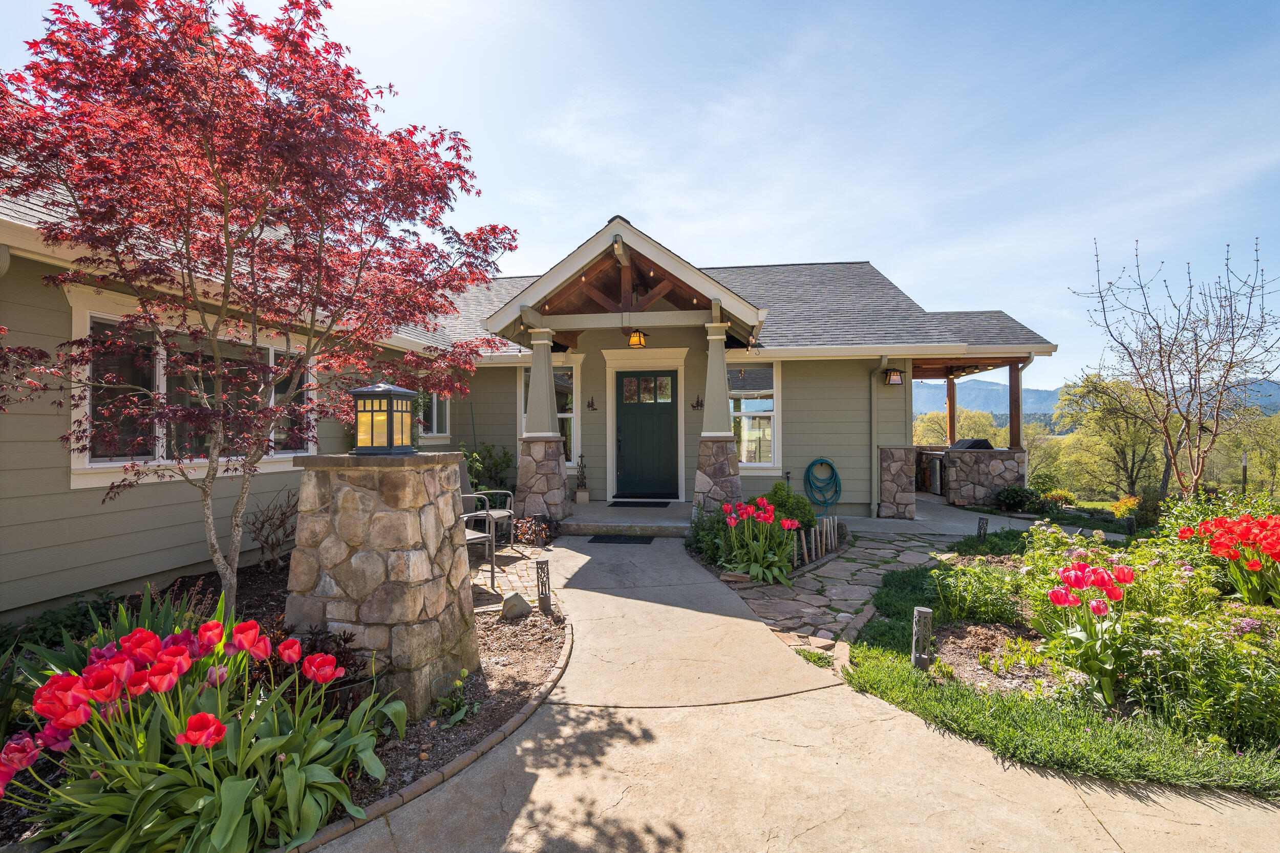 370 Pauldine Way