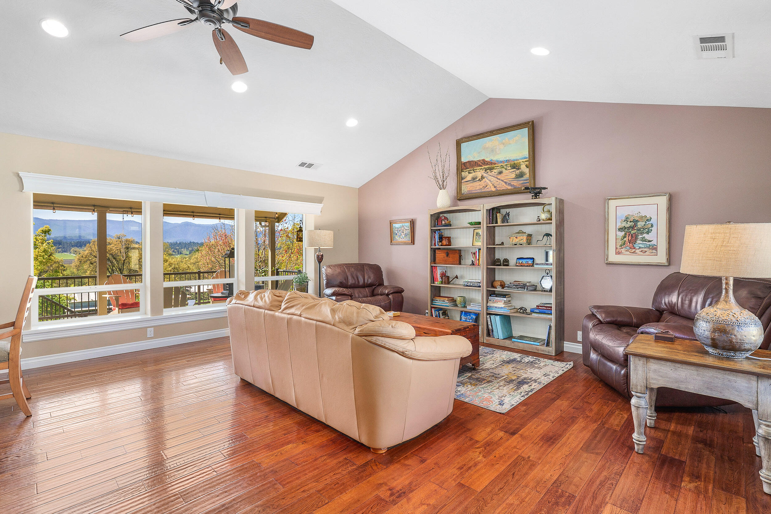 370 Pauldine Way
