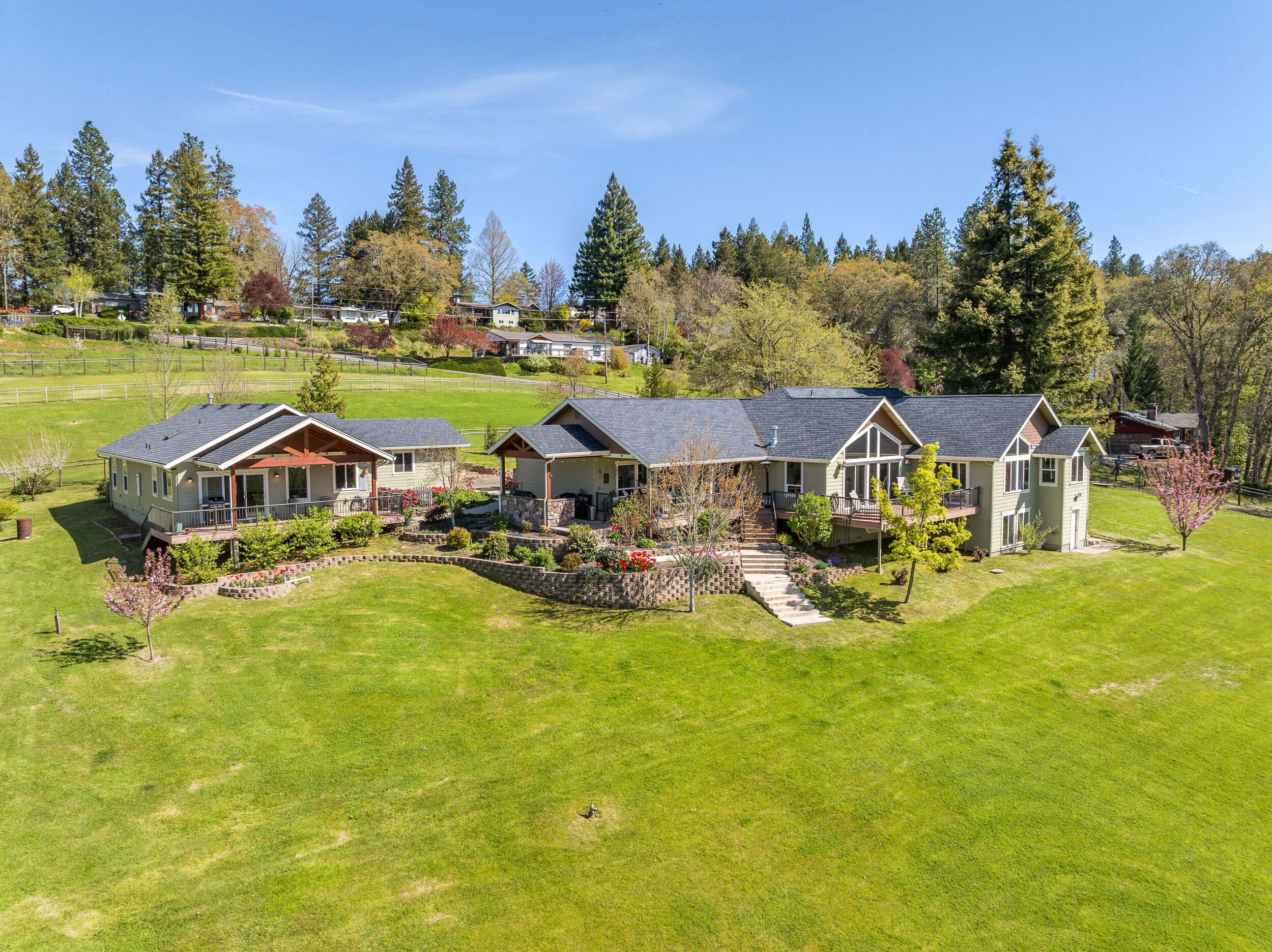 370 Pauldine Way