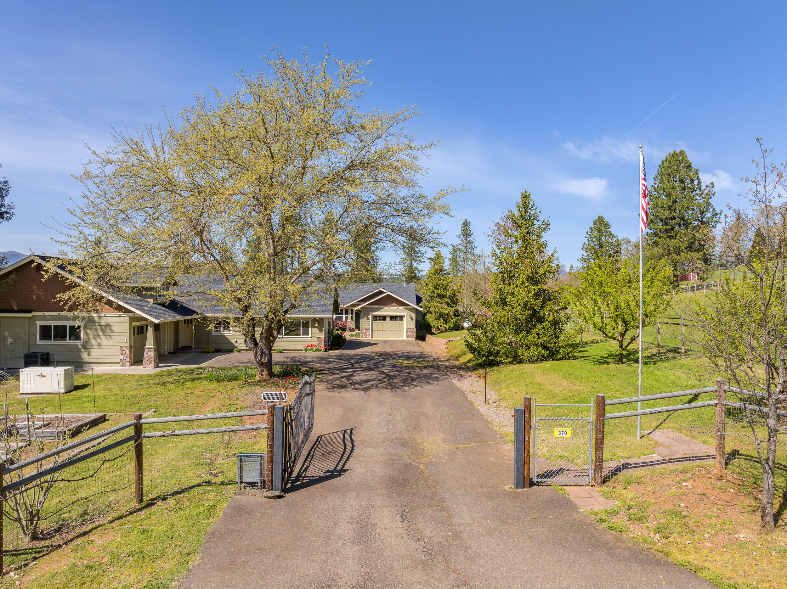 370 Pauldine Way