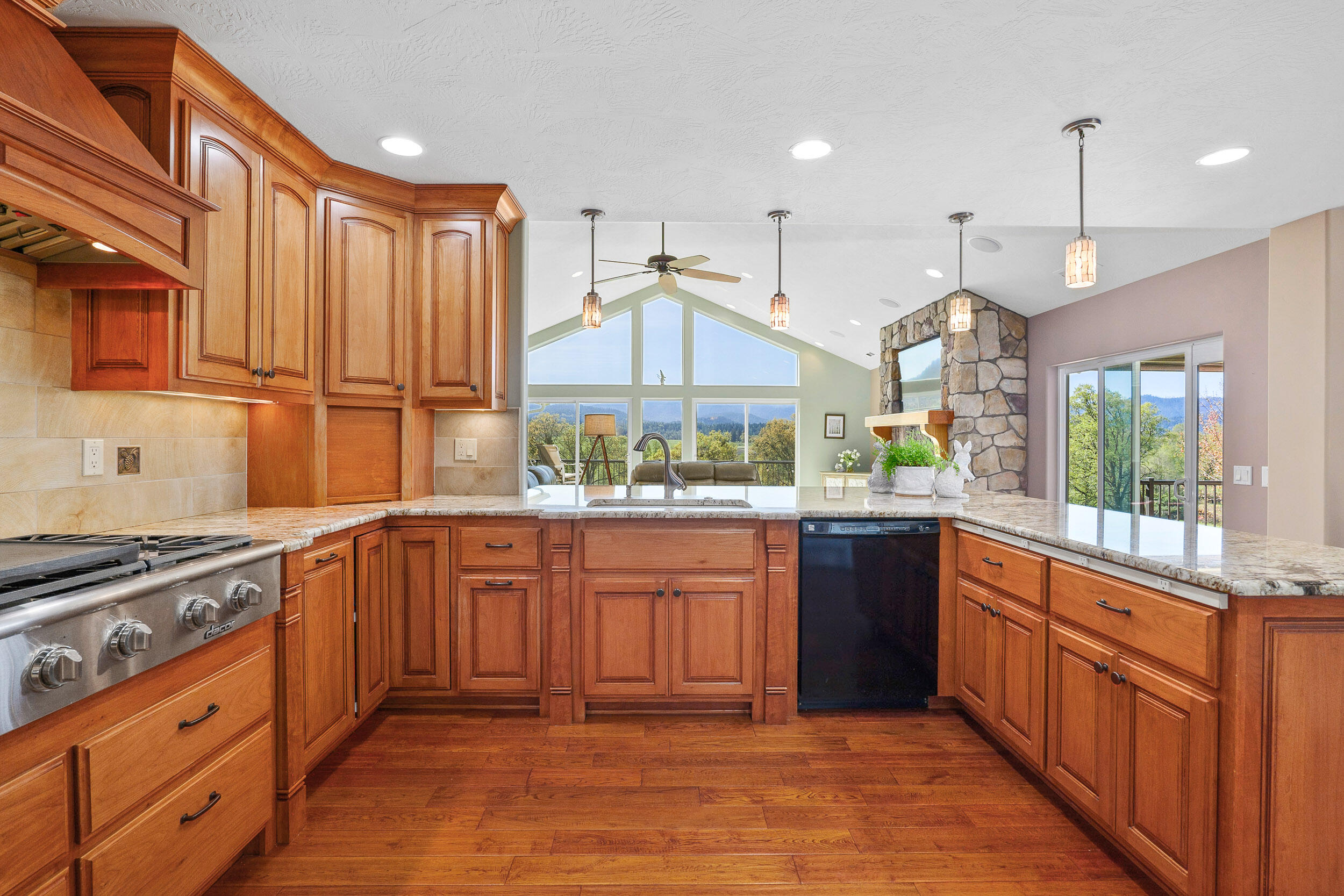 370 Pauldine Way