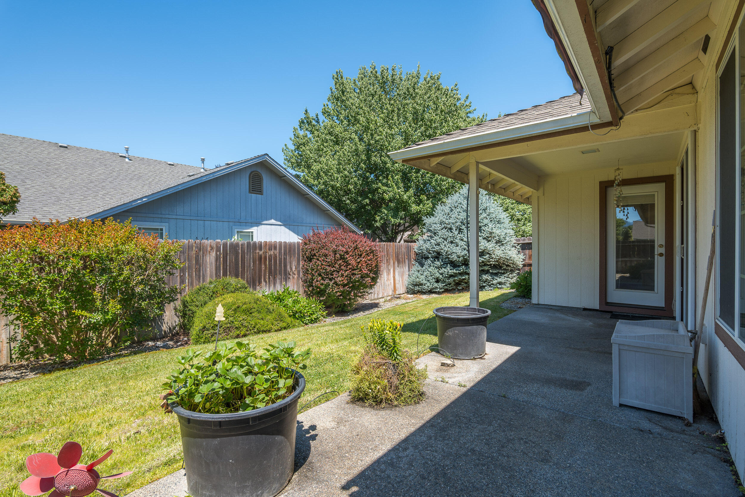 2666 Esther Lane