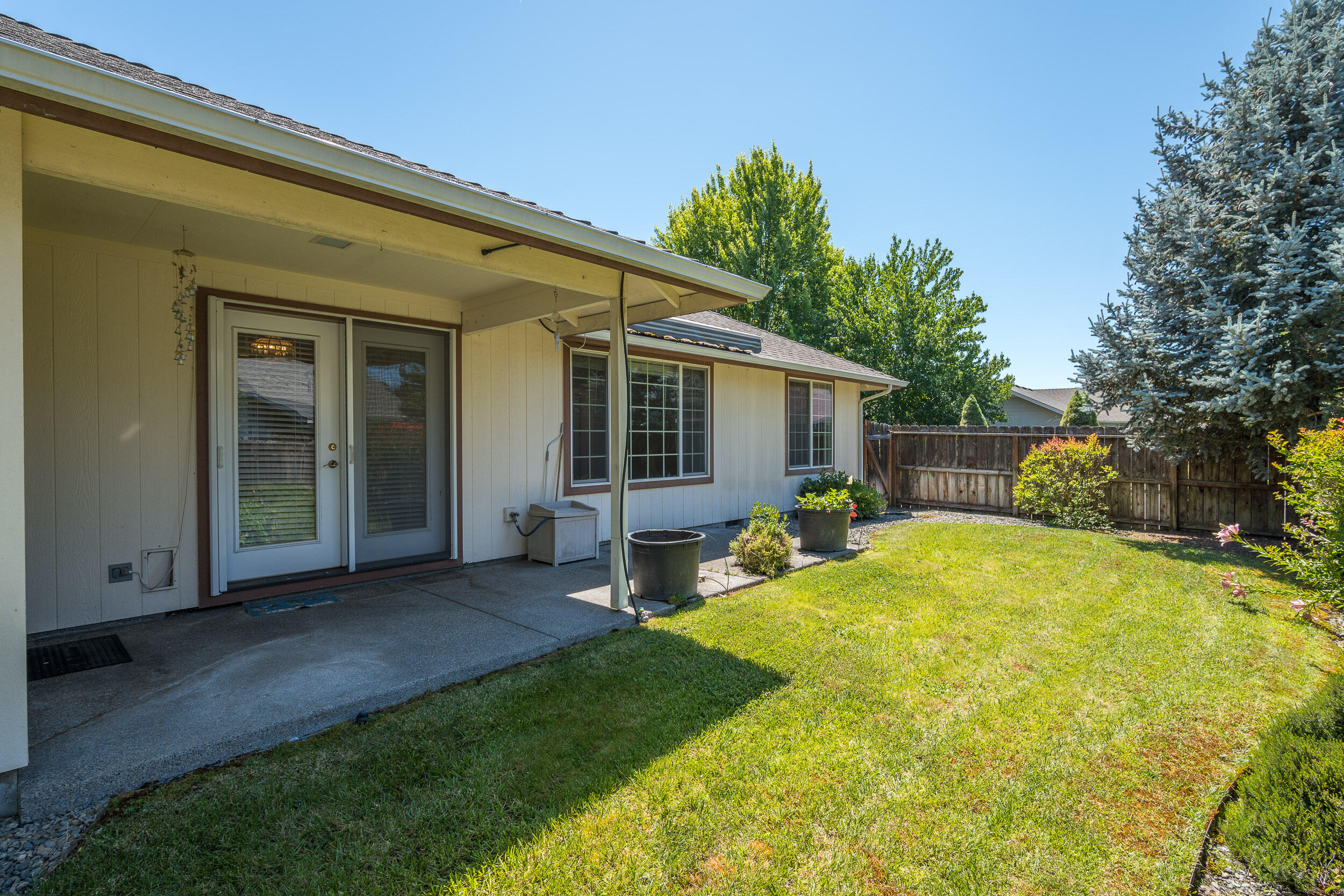 2666 Esther Lane