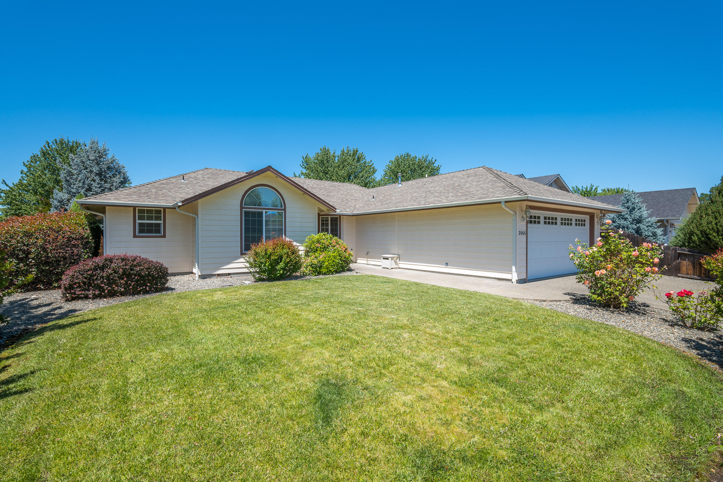 2666 Esther Lane