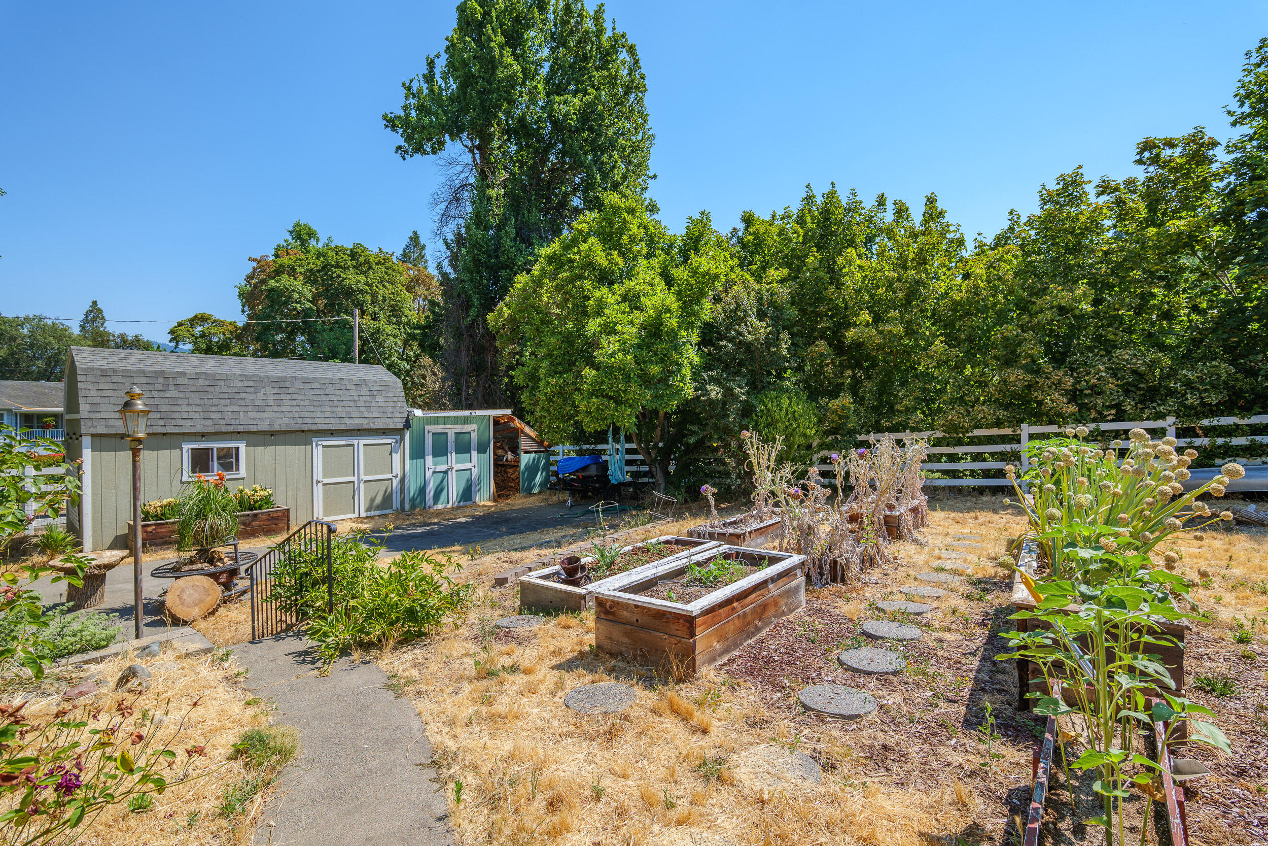 1015 Vista Drive