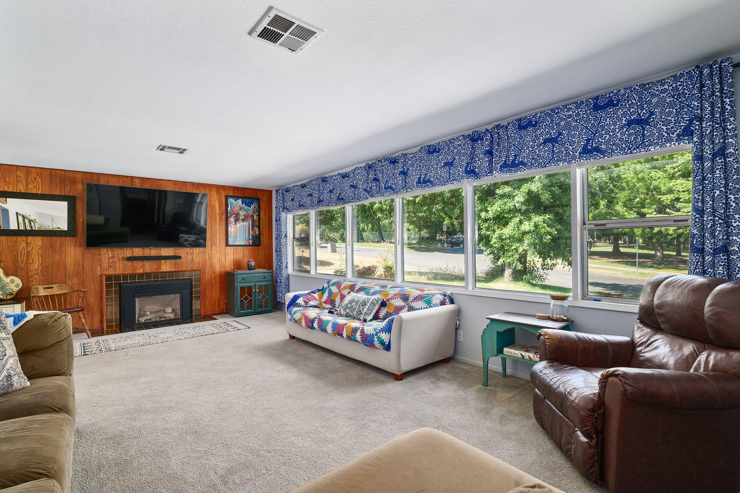 1015 Vista Drive