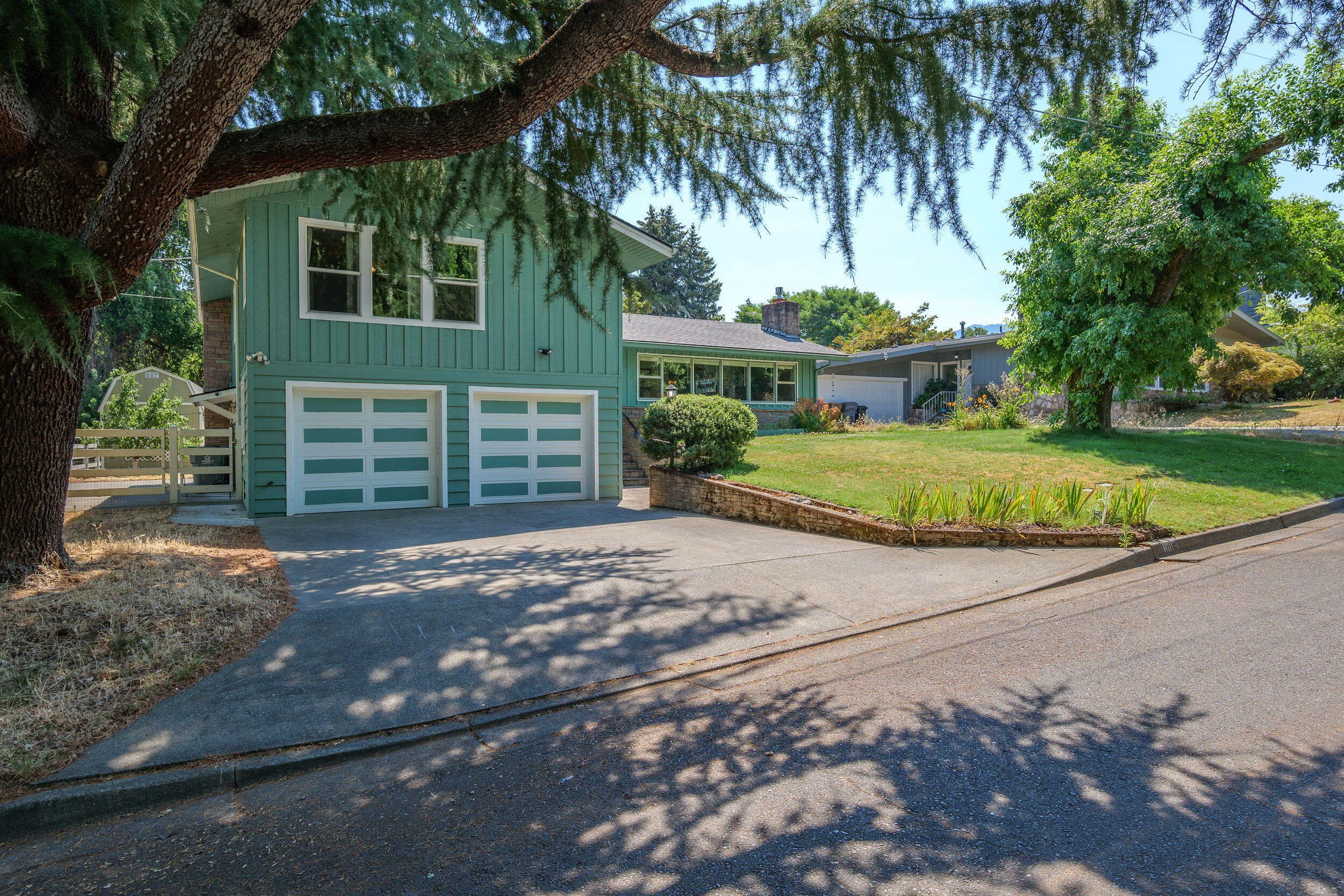 1015 Vista Drive