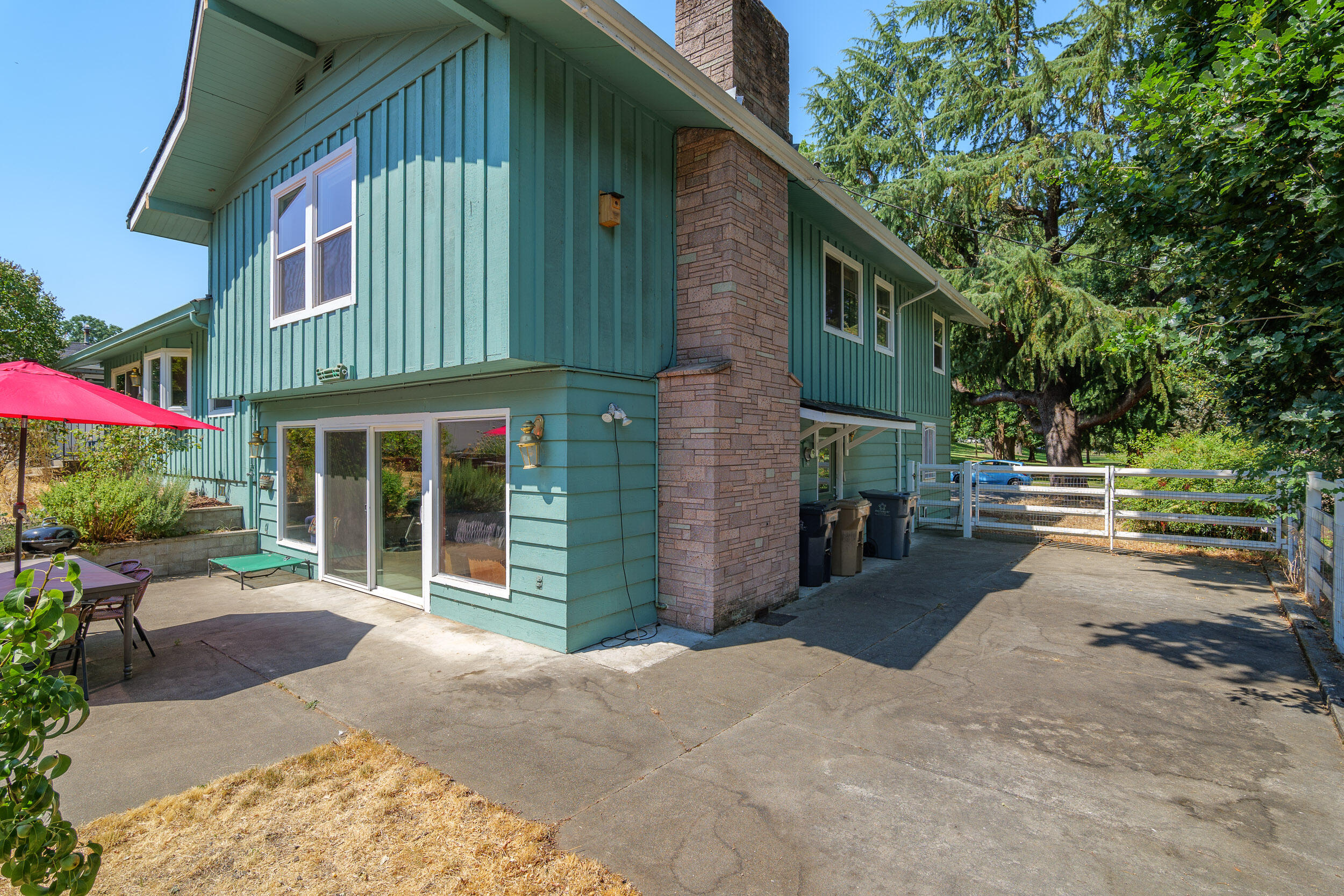 1015 Vista Drive