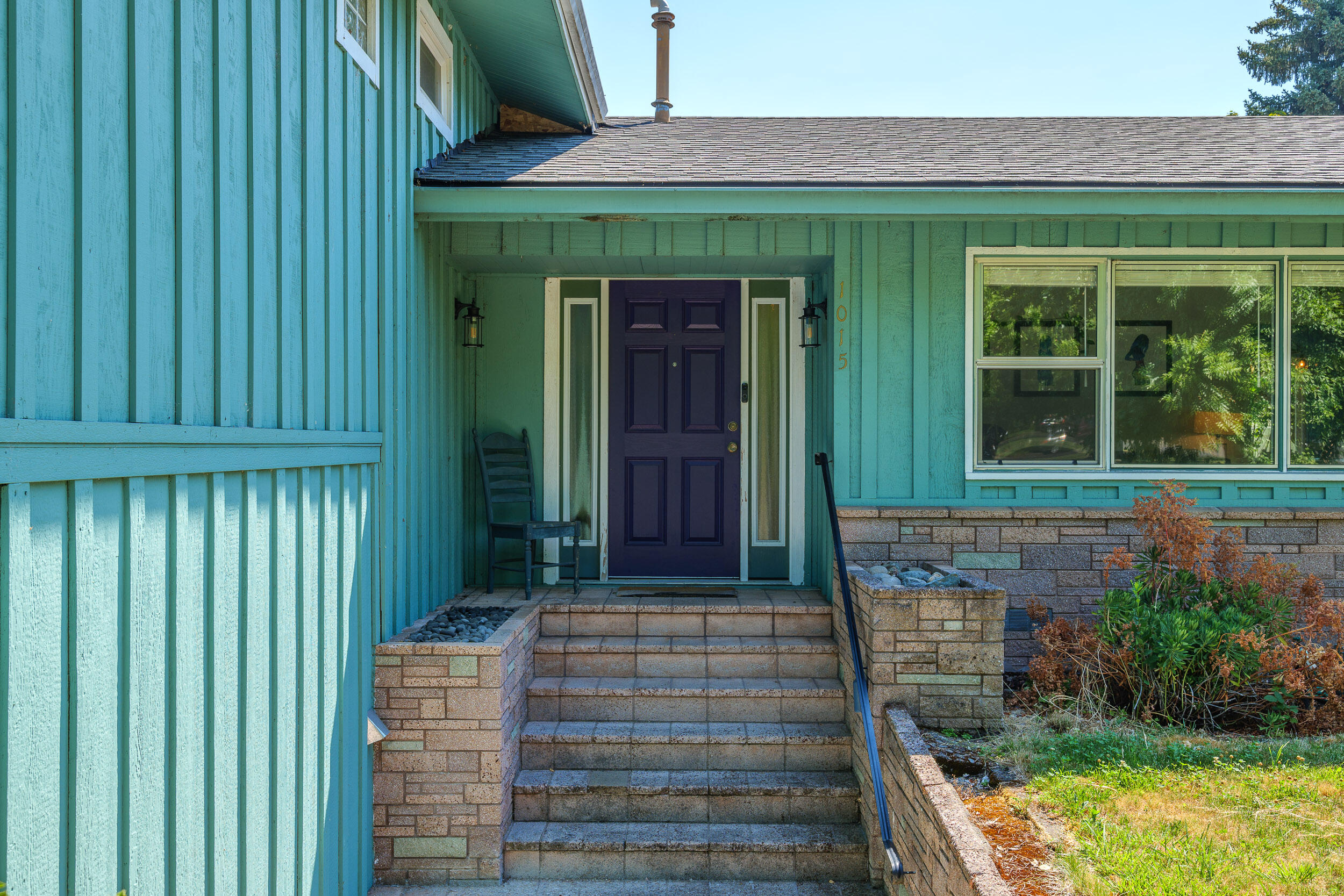 1015 Vista Drive