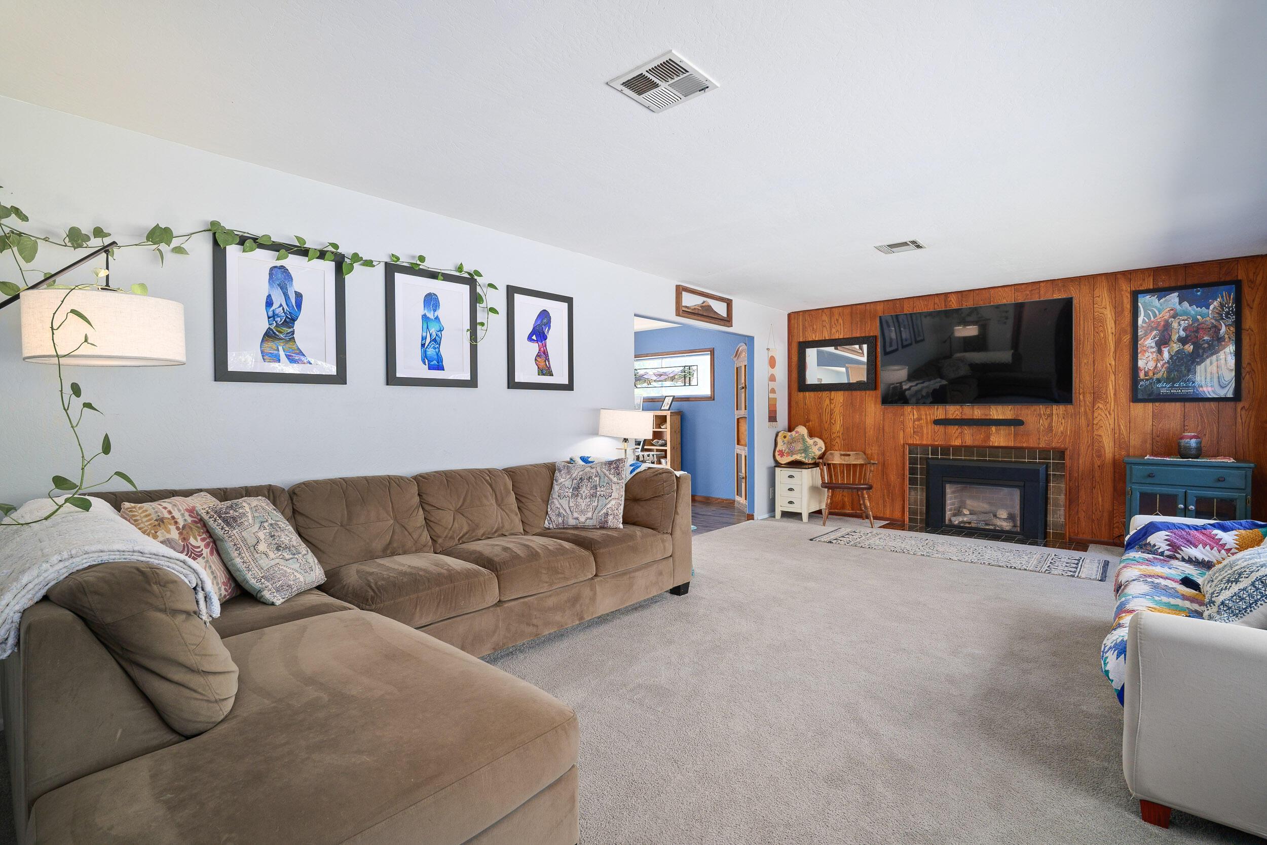 1015 Vista Drive