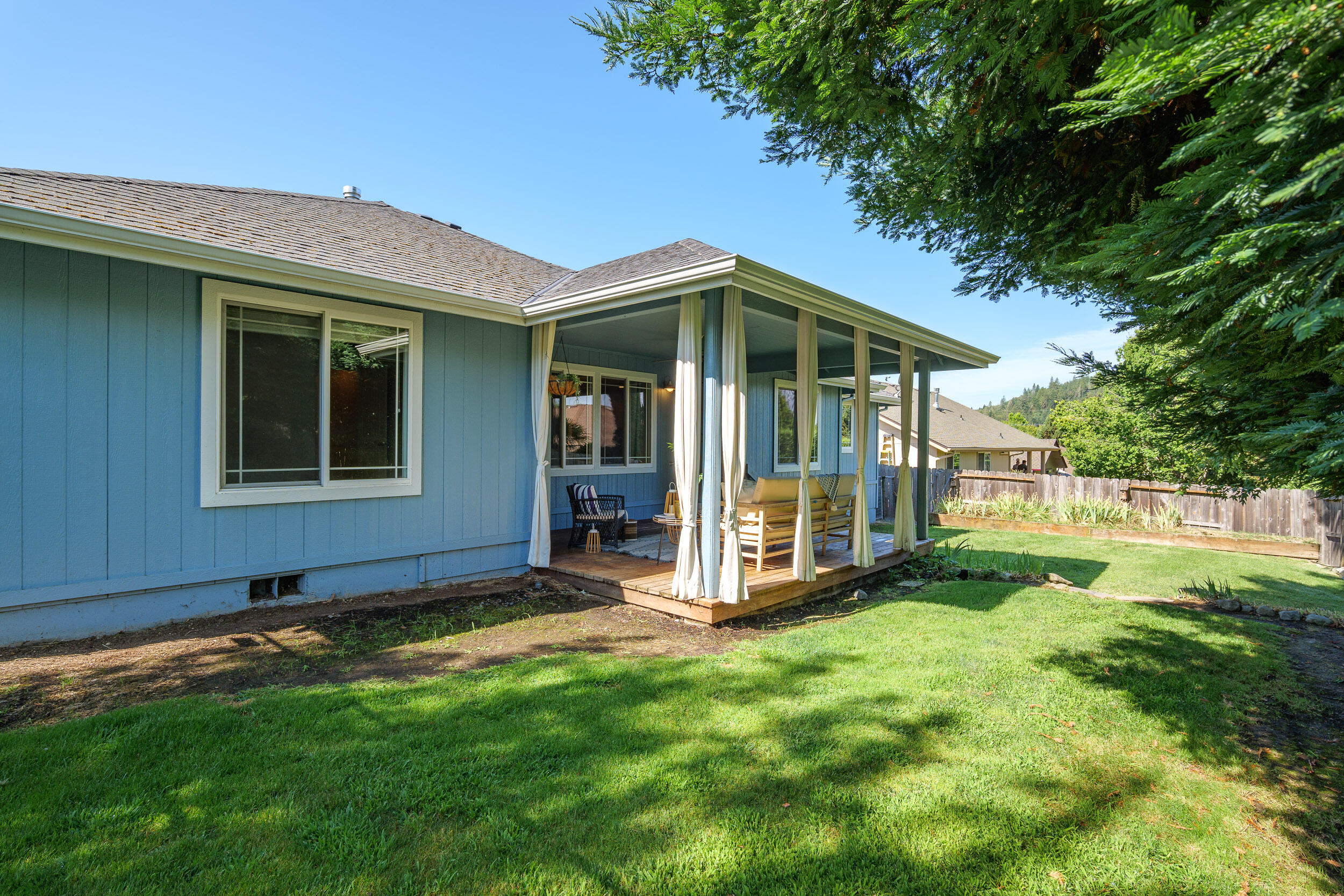 1126 SE Allenwood Drive