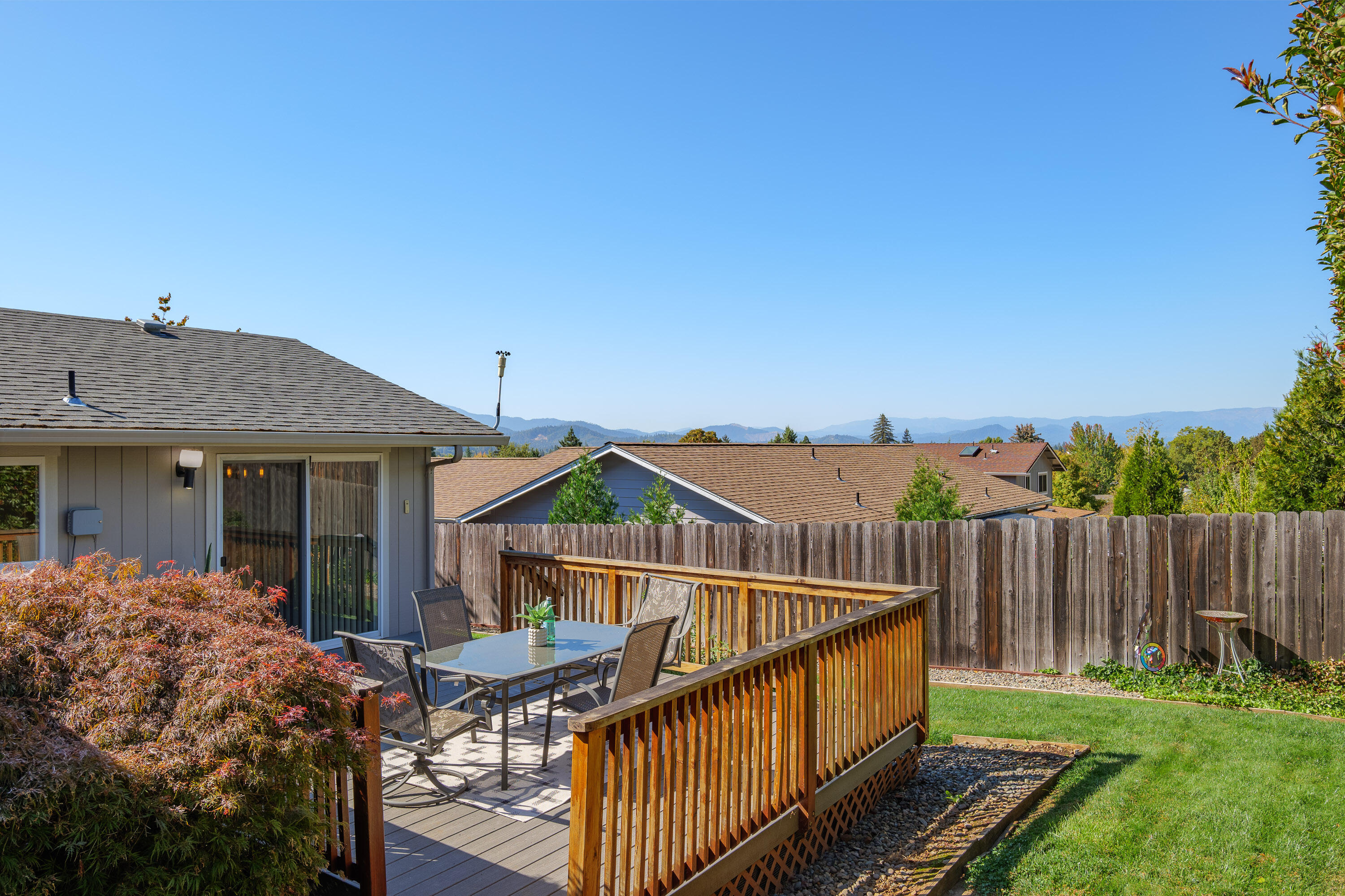 462 NE Sovereign Avenue