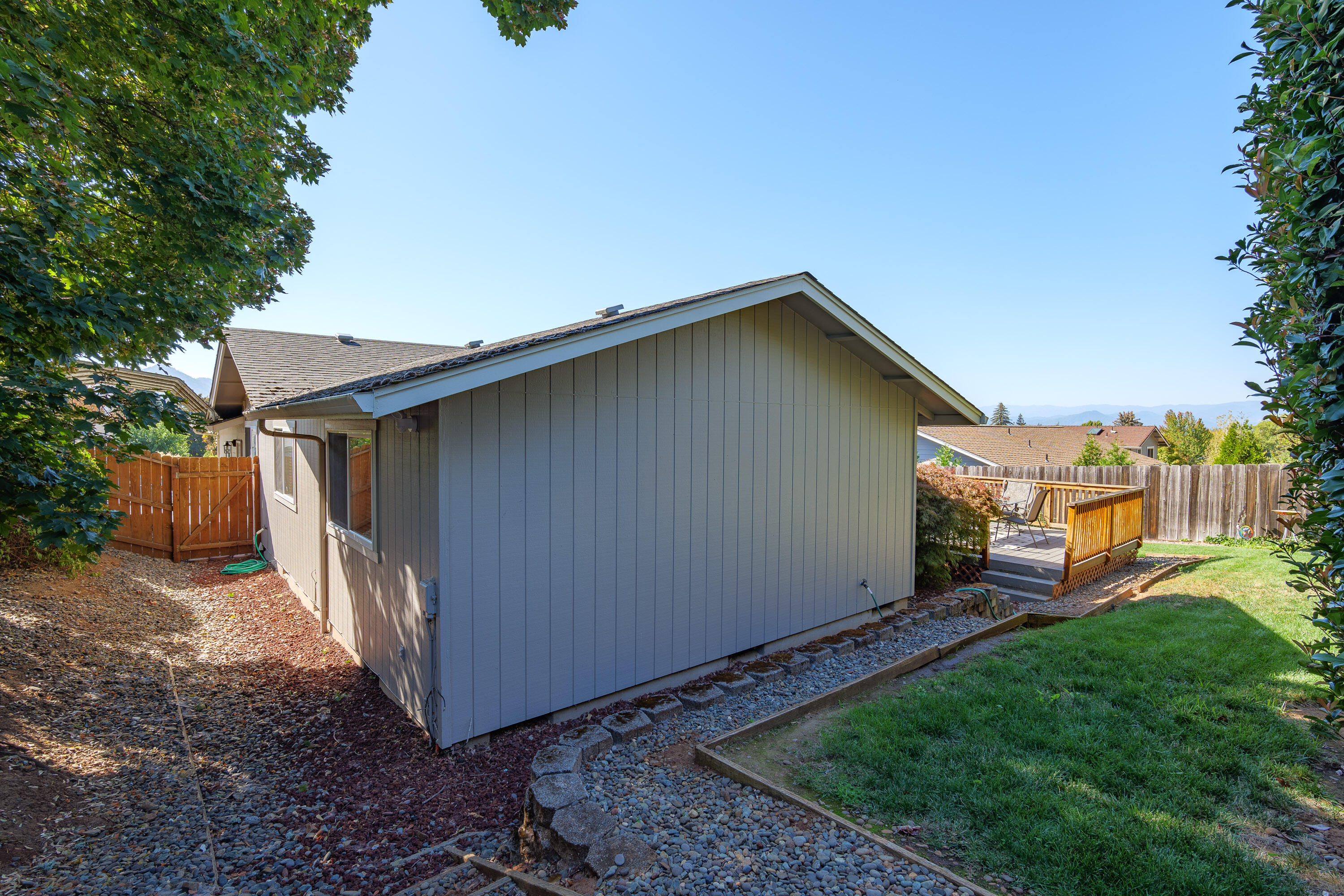 462 NE Sovereign Avenue