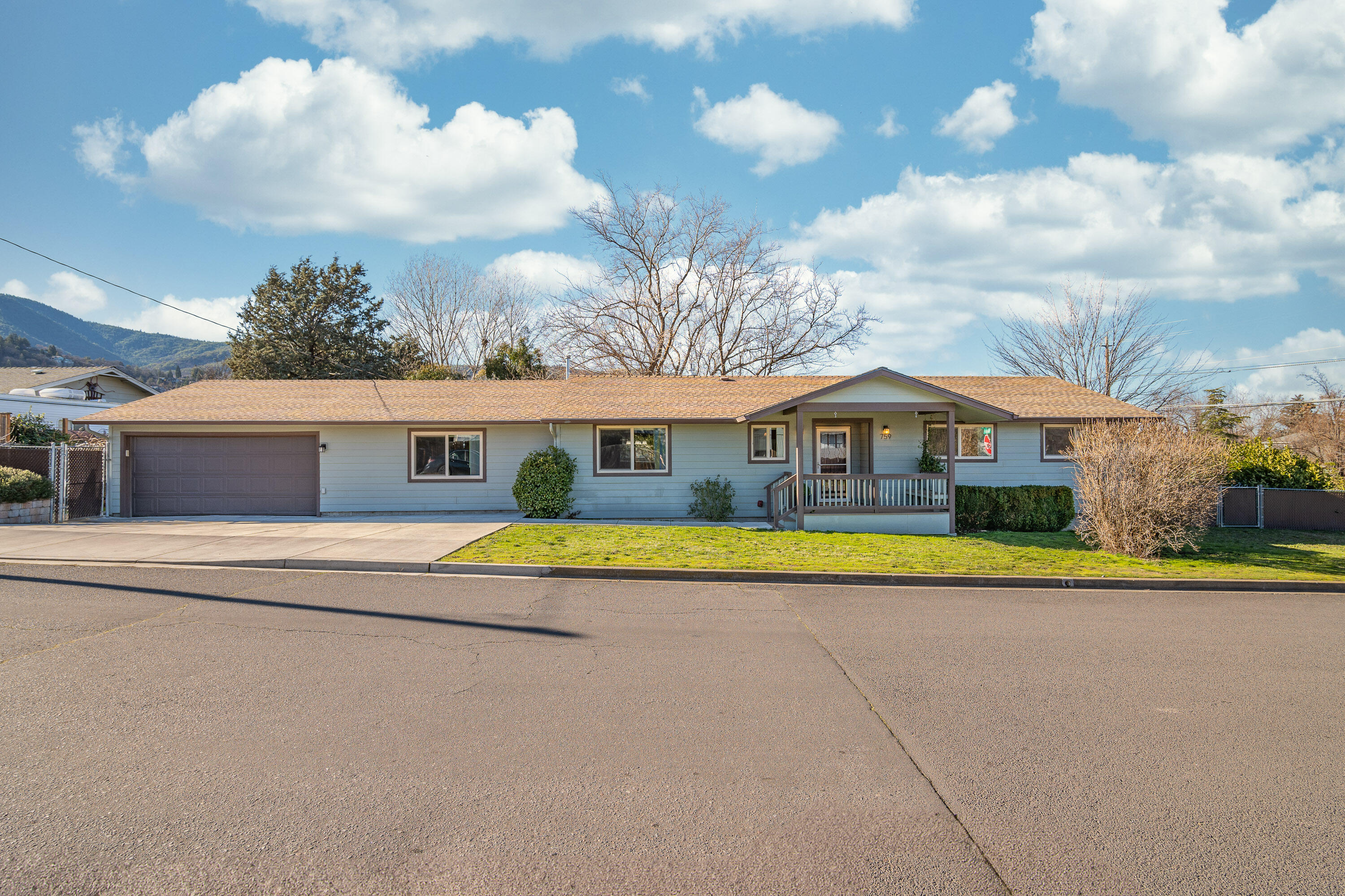 759 N Laurel Street