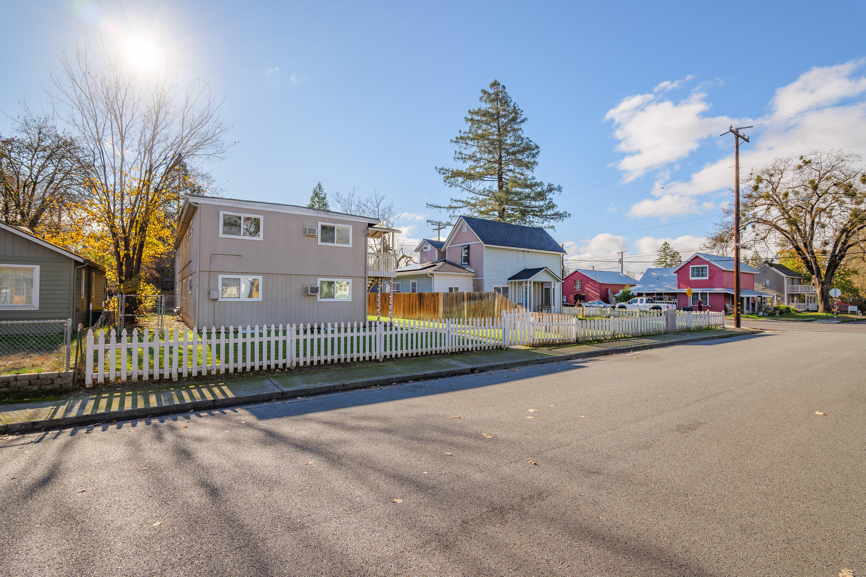 421 SW Burgess Street