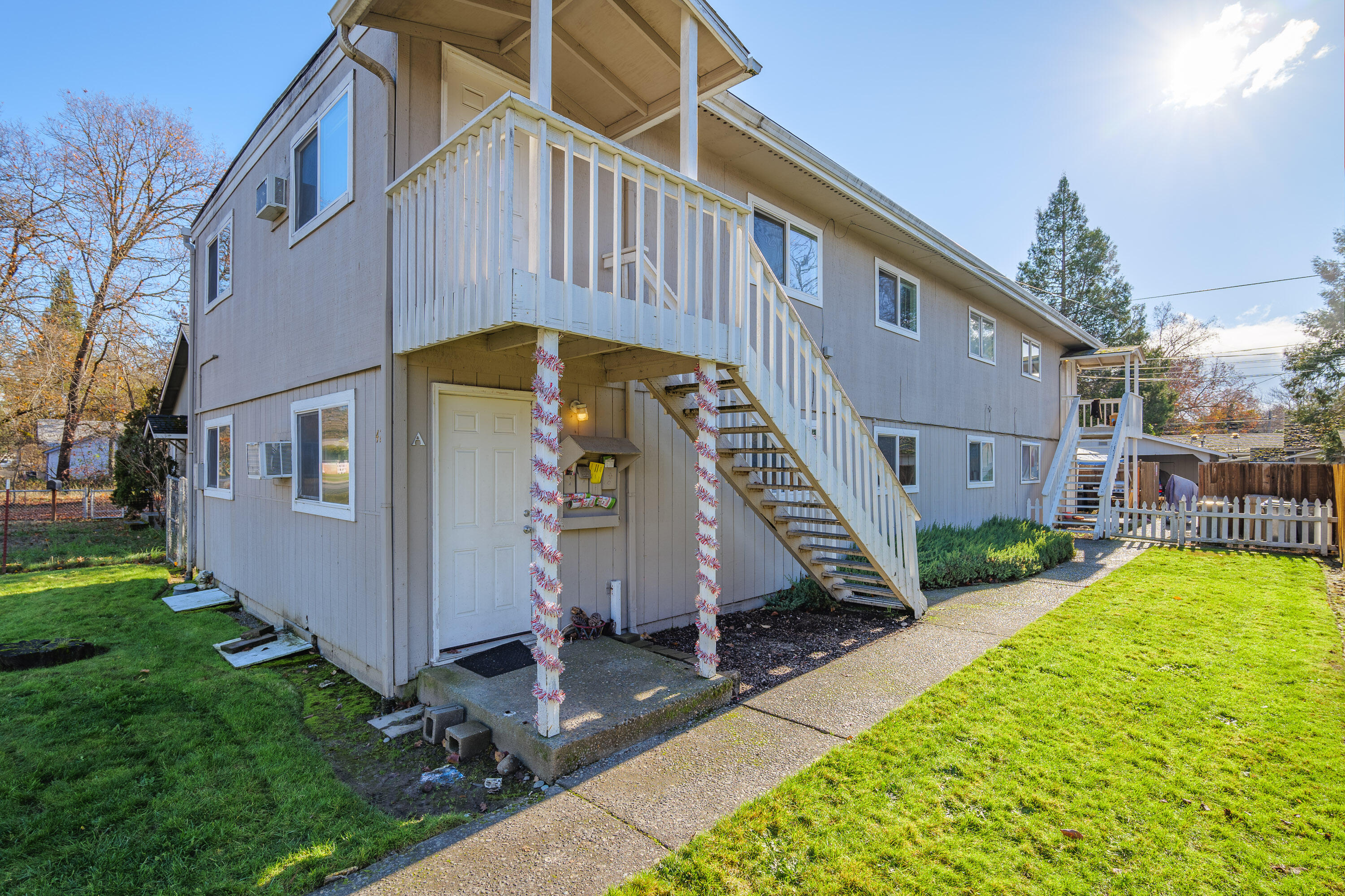 421 SW Burgess Street