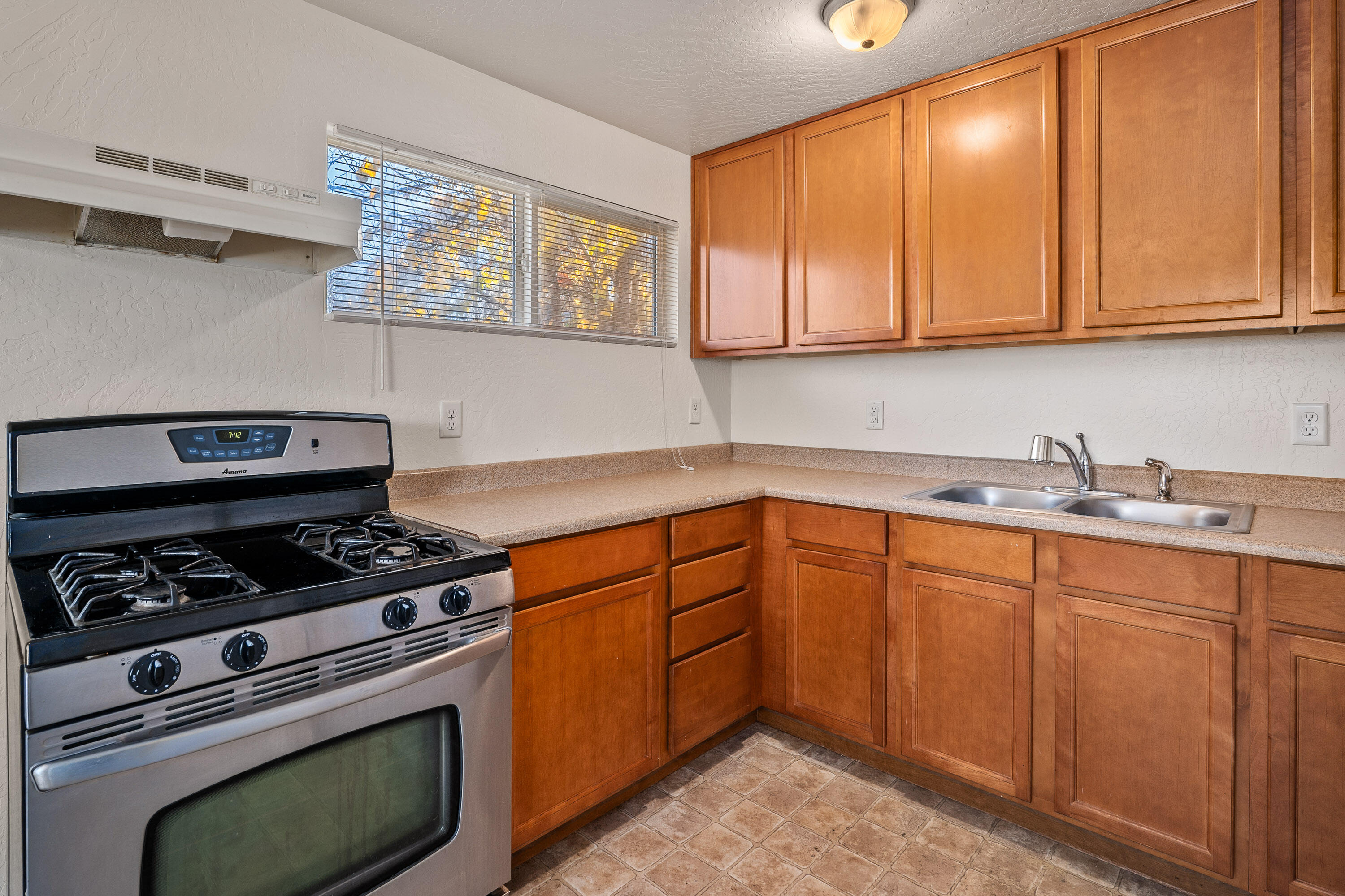 421 SW Burgess Street