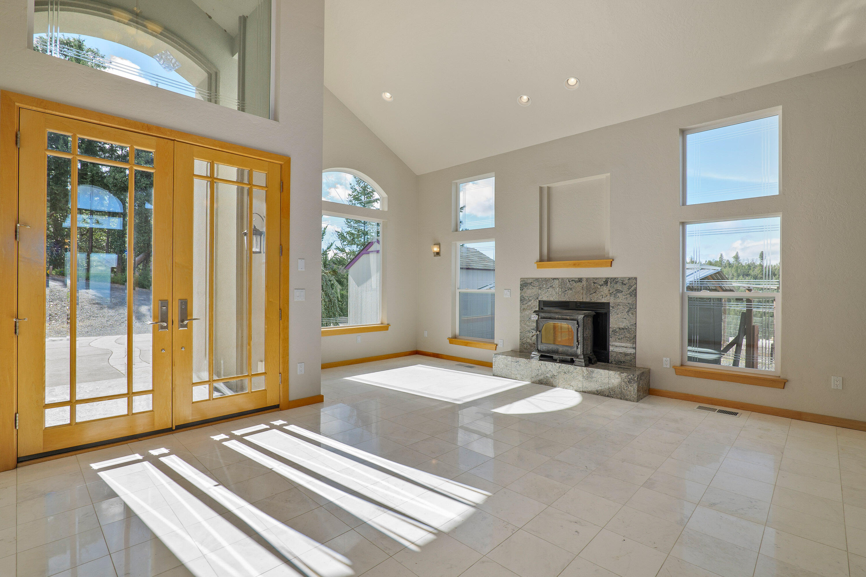 6918 Griffin Lane