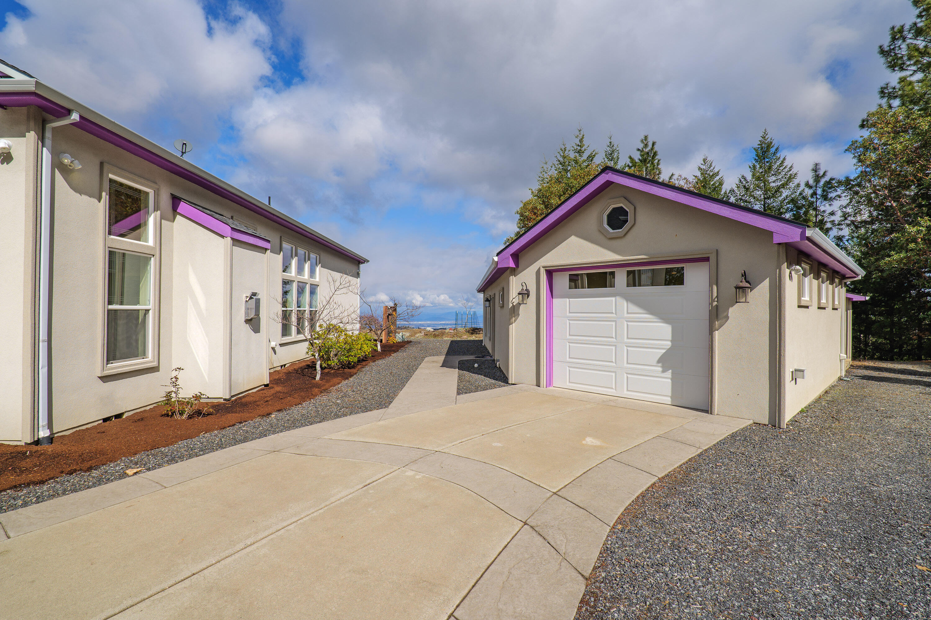 6918 Griffin Lane