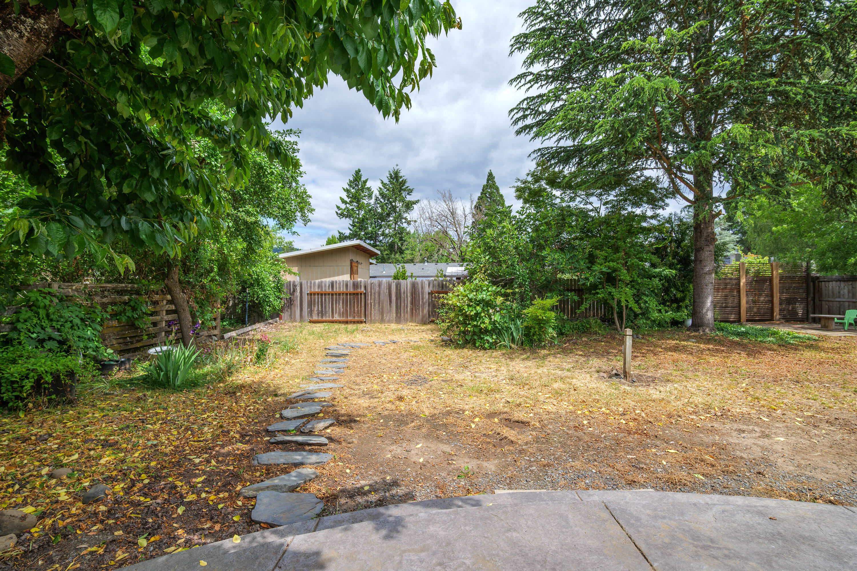 1138 SW Ballinger Drive