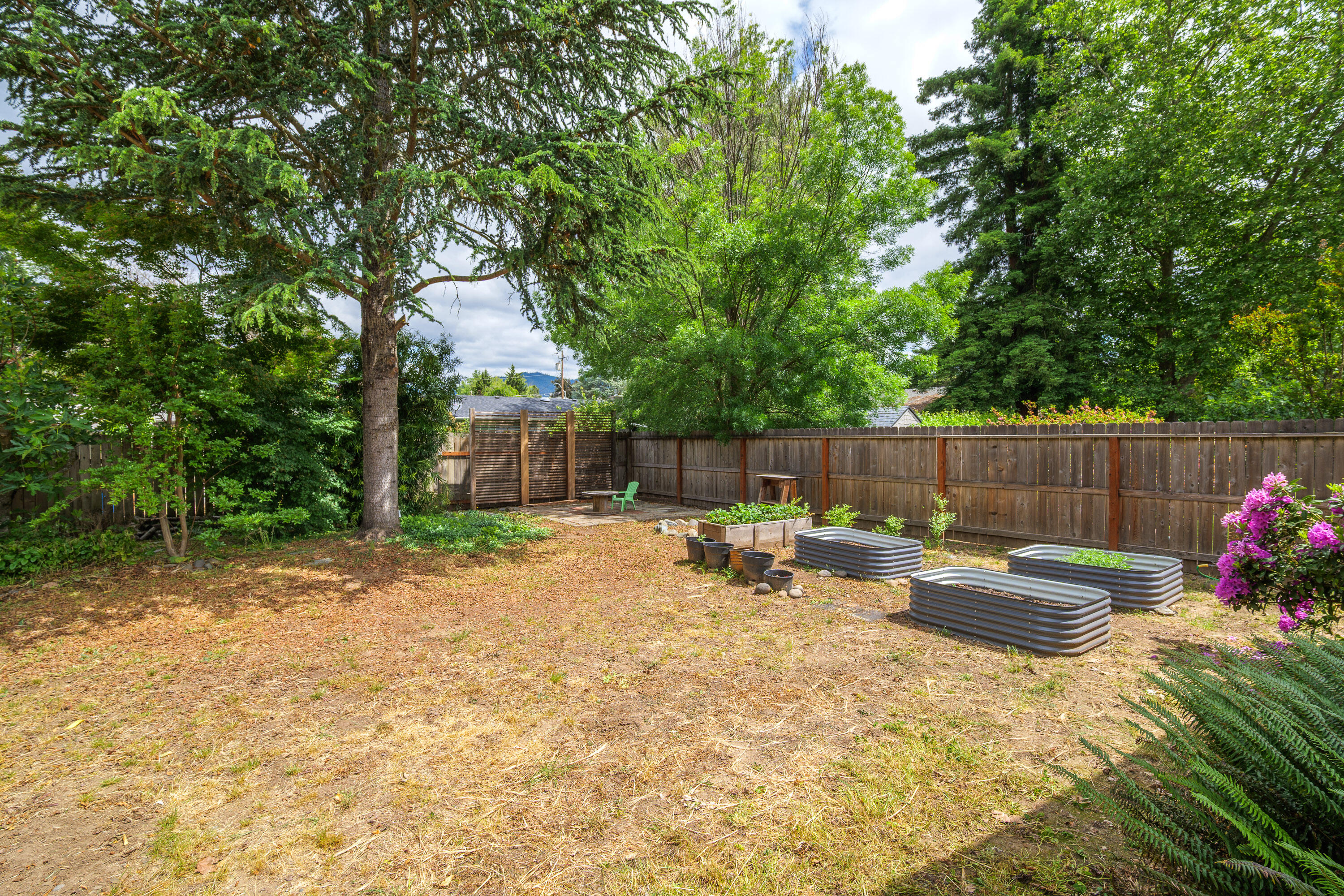 1138 SW Ballinger Drive