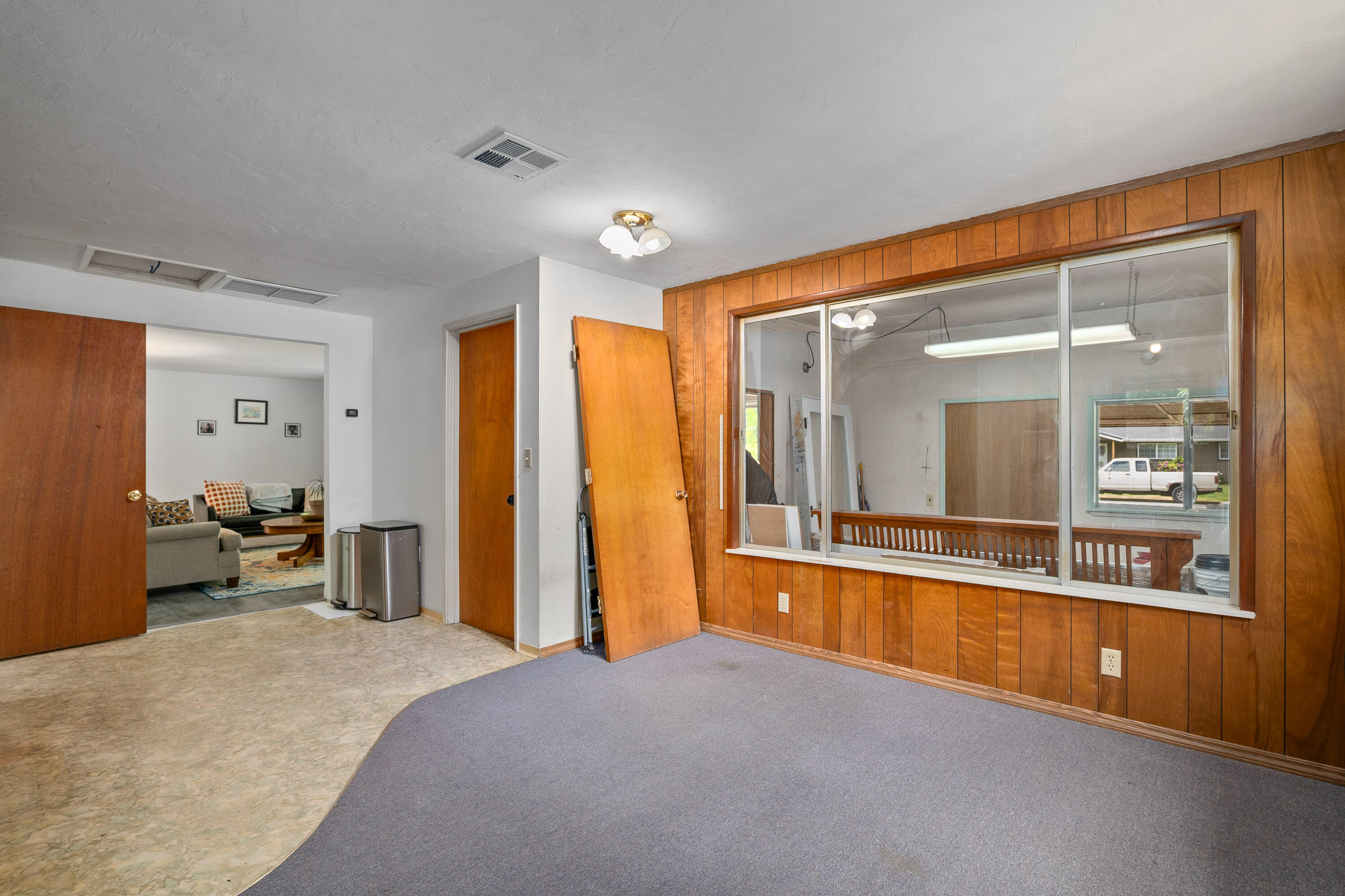 1138 SW Ballinger Drive