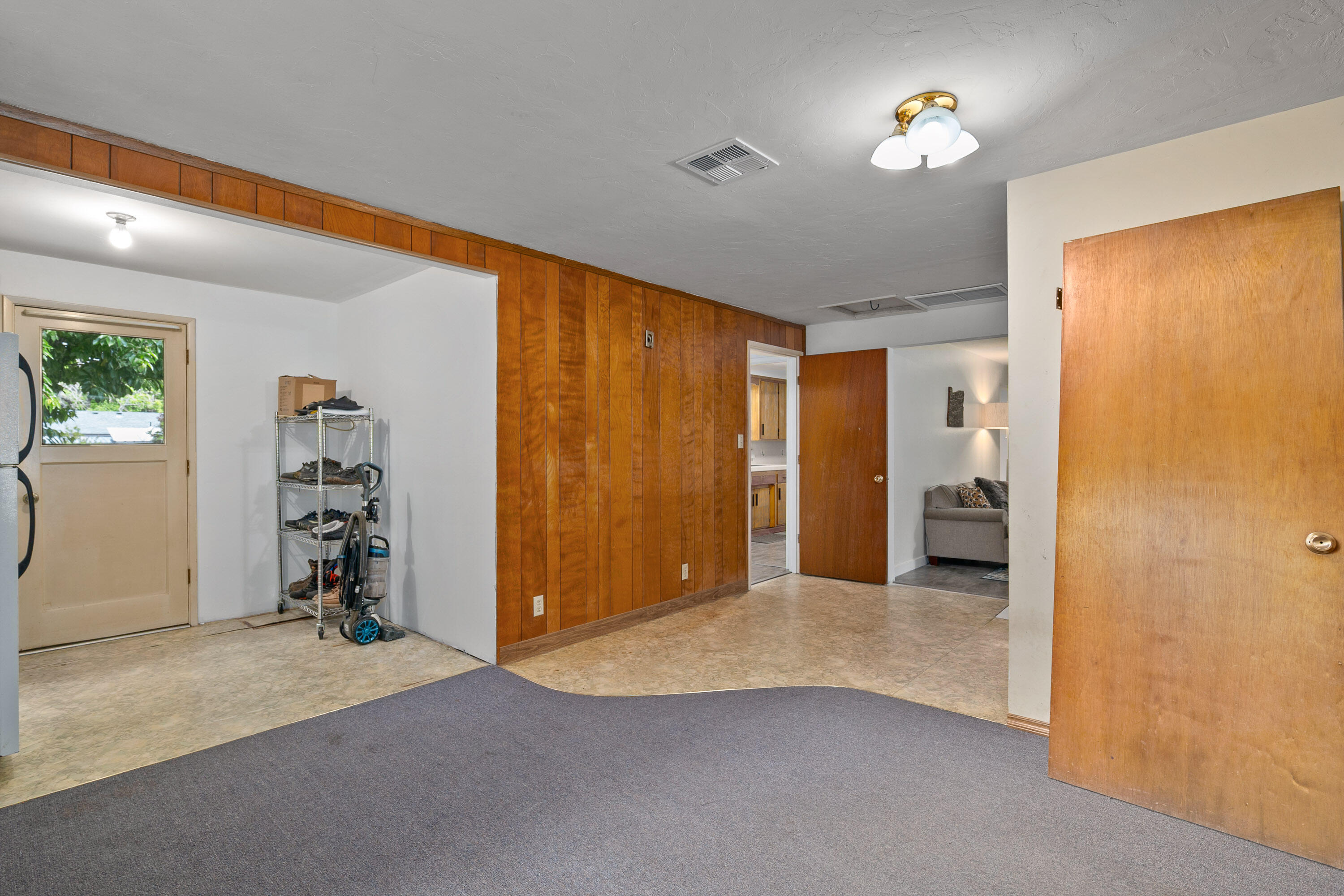 1138 SW Ballinger Drive