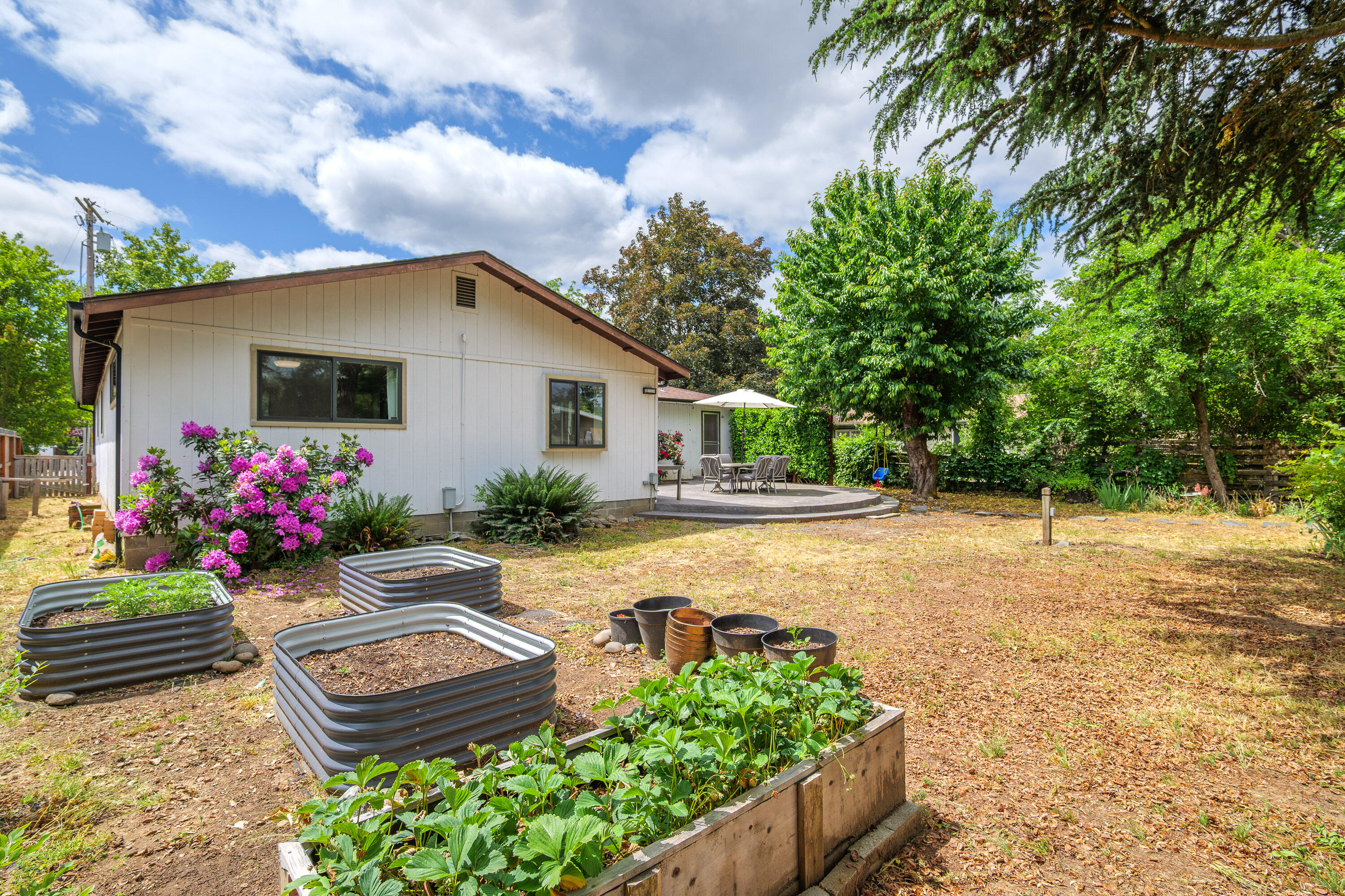 1138 SW Ballinger Drive