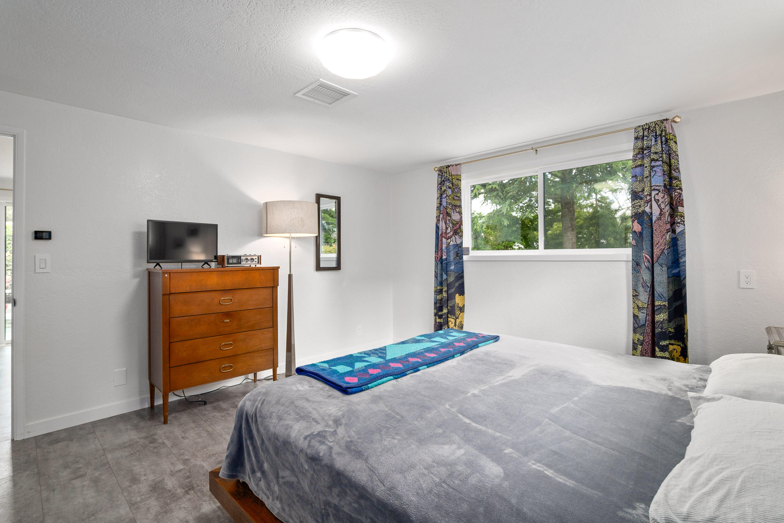 1138 SW Ballinger Drive